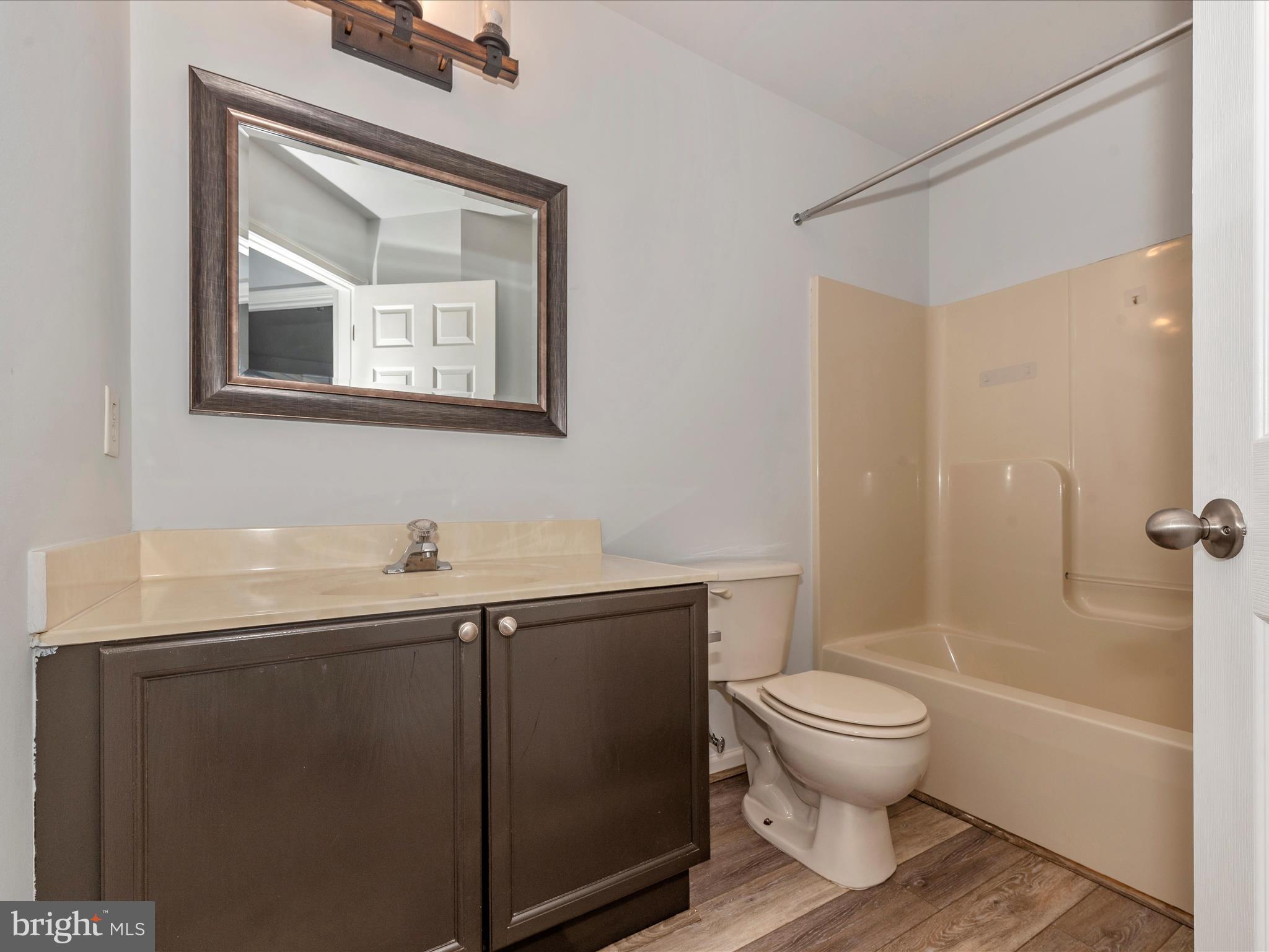 WHISPERING RIDGE - Residential