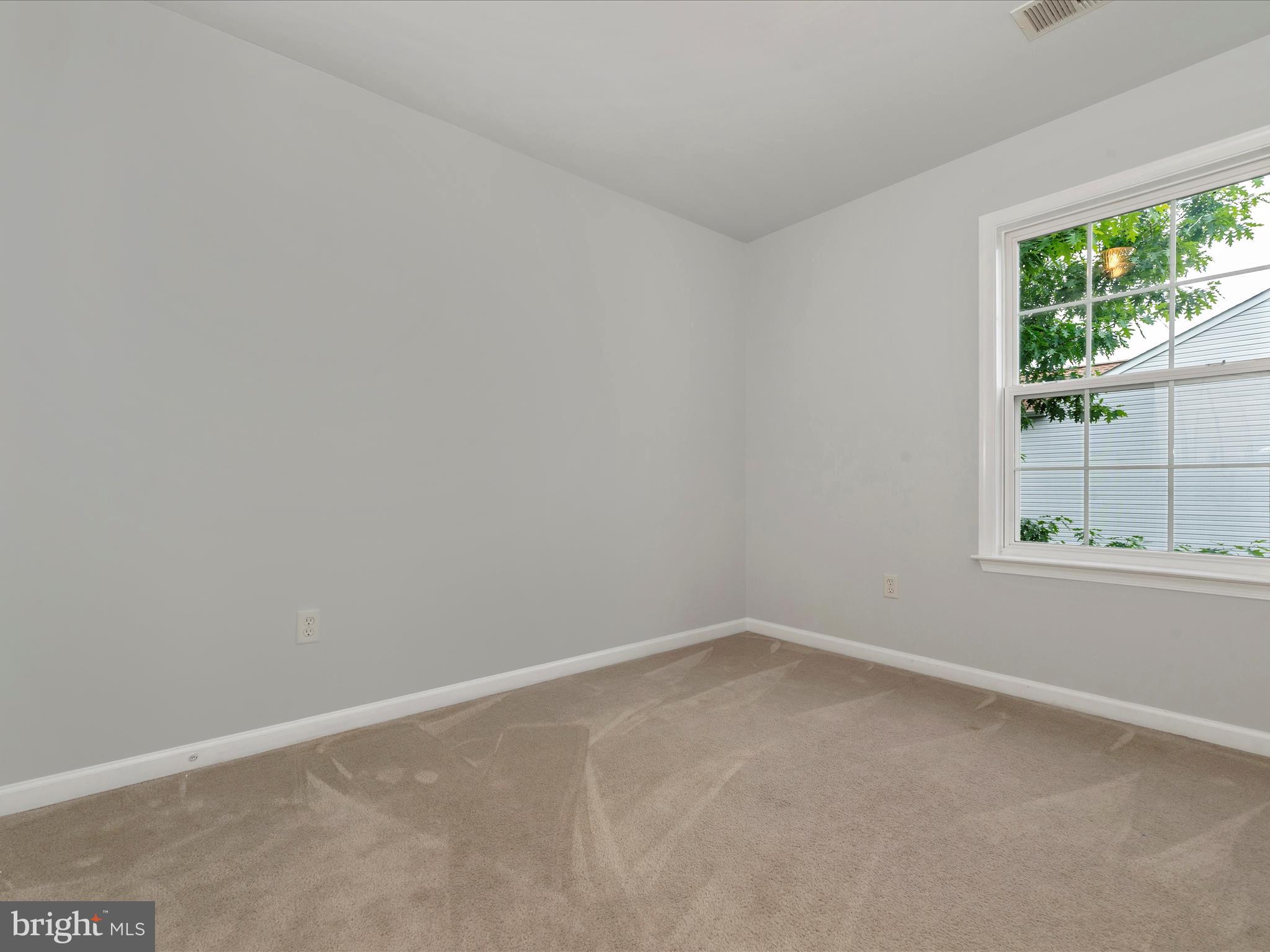 WHISPERING RIDGE - Residential