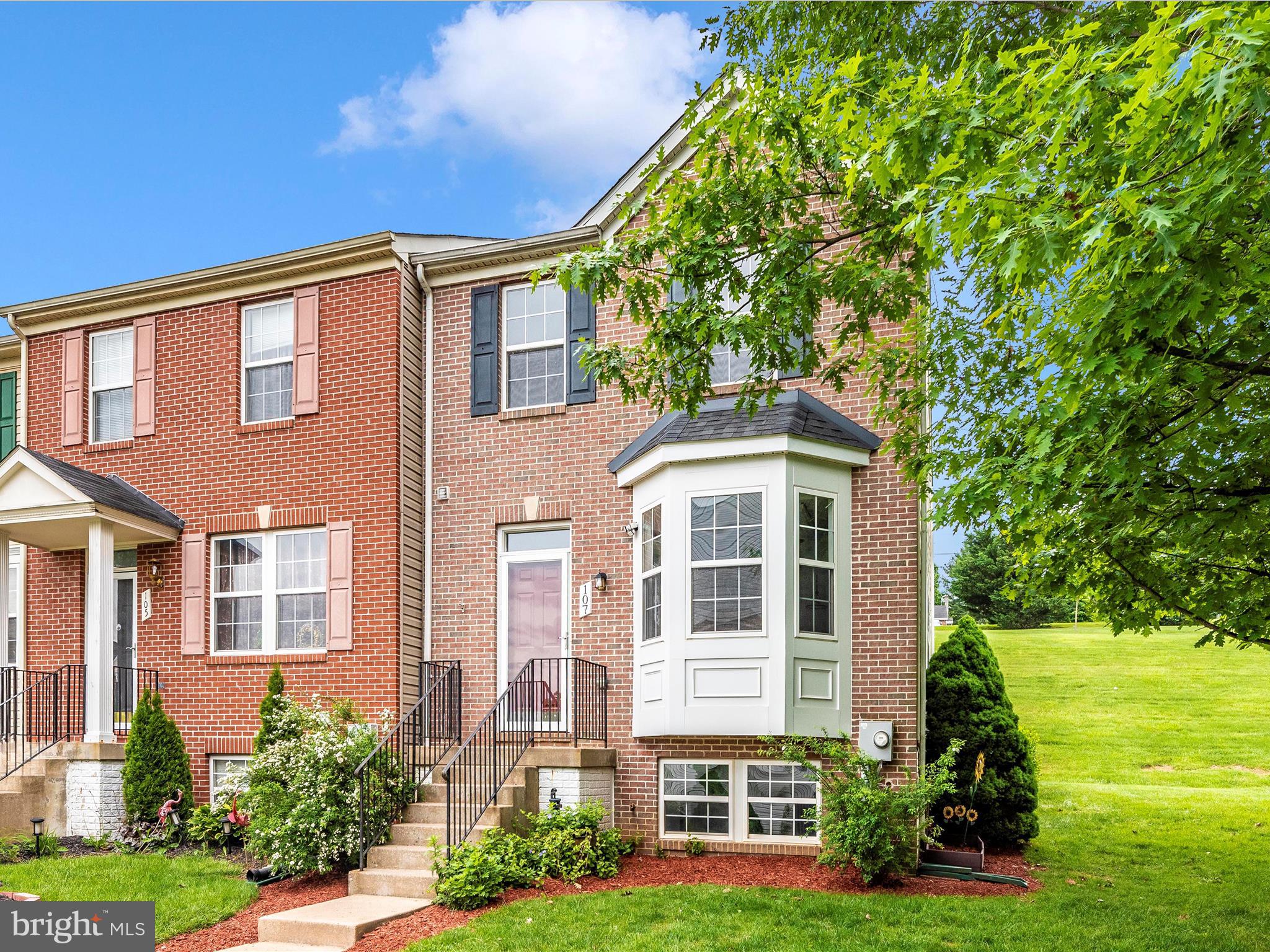 WHISPERING RIDGE - Residential