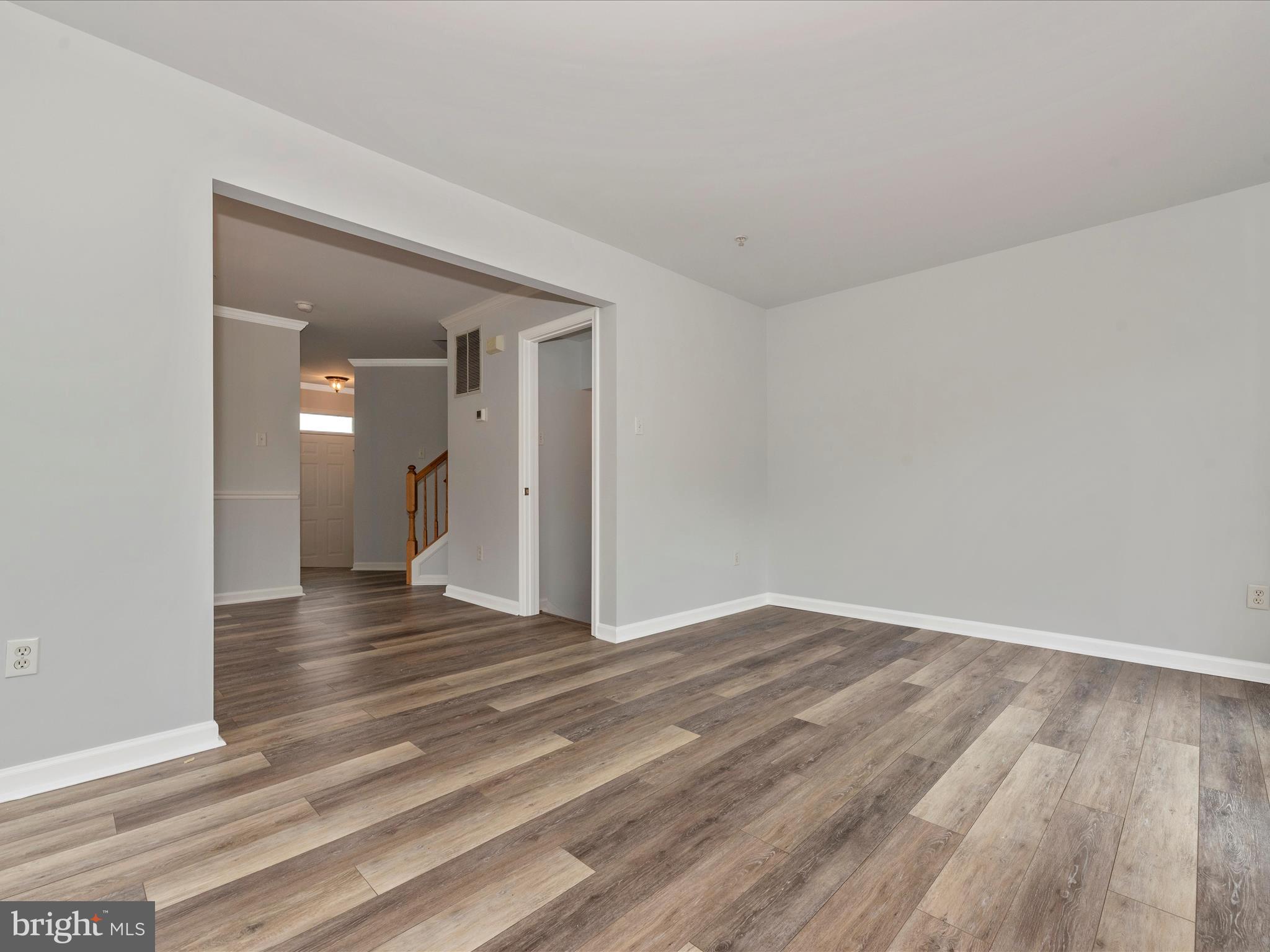 WHISPERING RIDGE - Residential