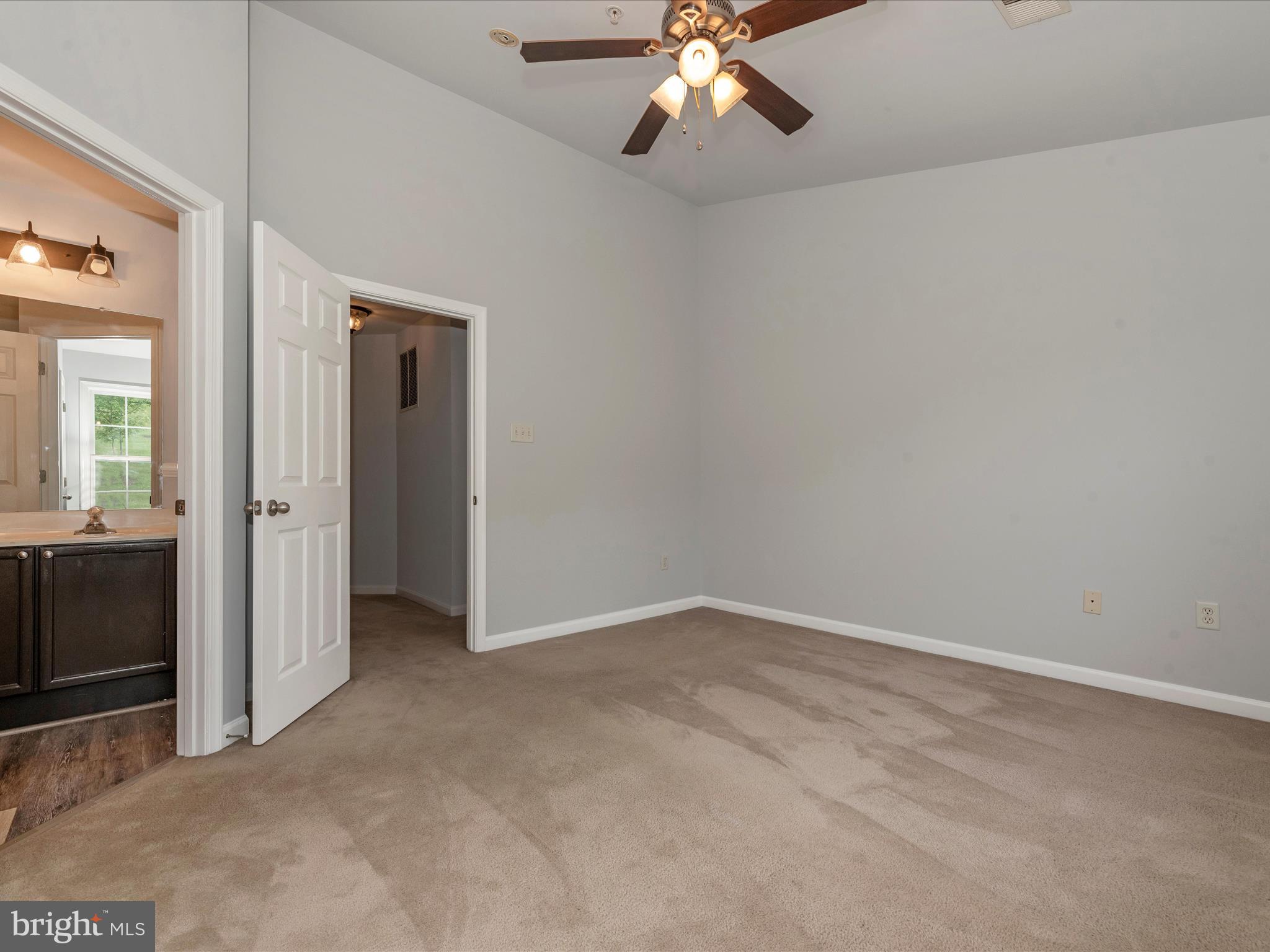 WHISPERING RIDGE - Residential