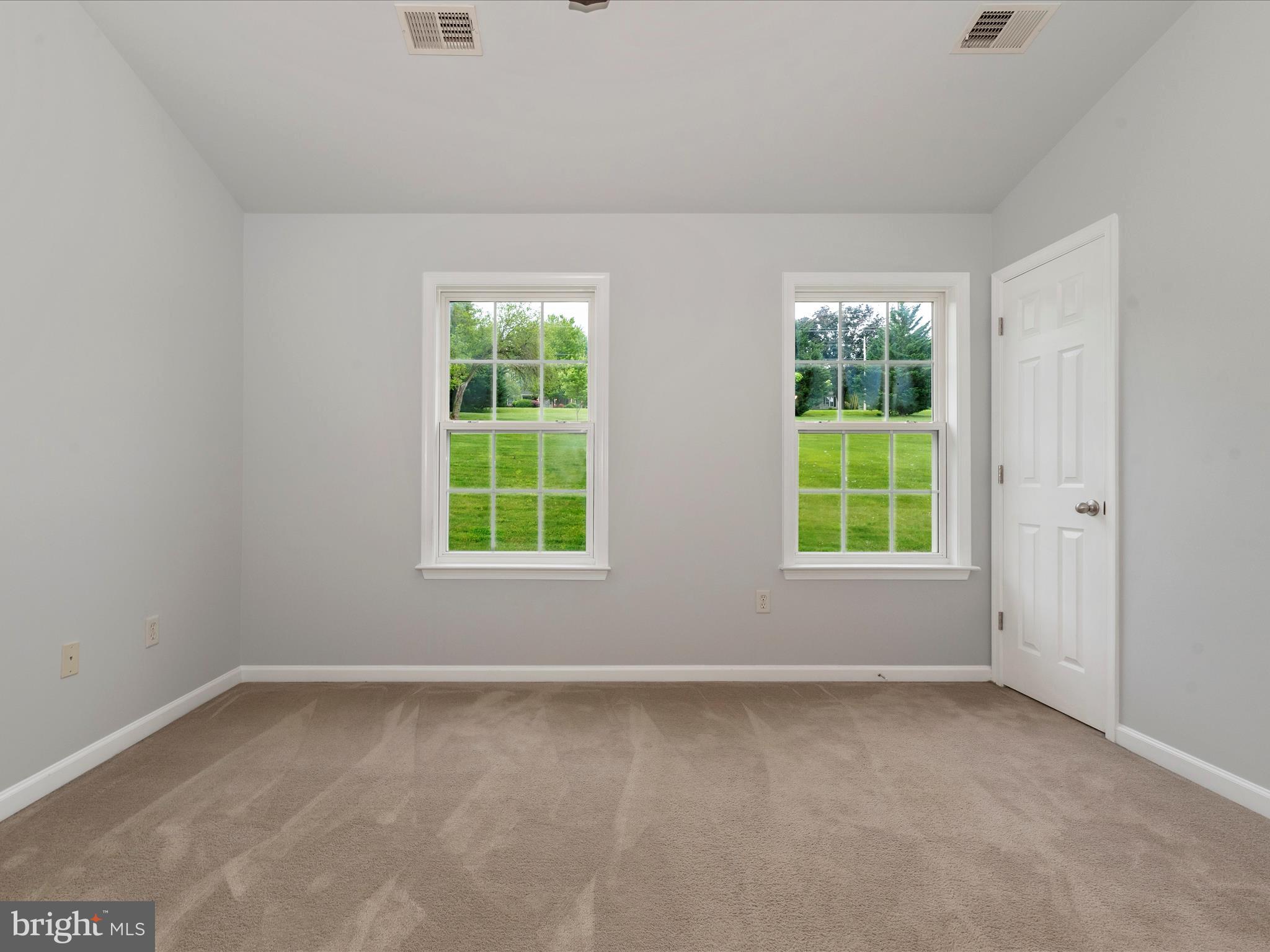 WHISPERING RIDGE - Residential