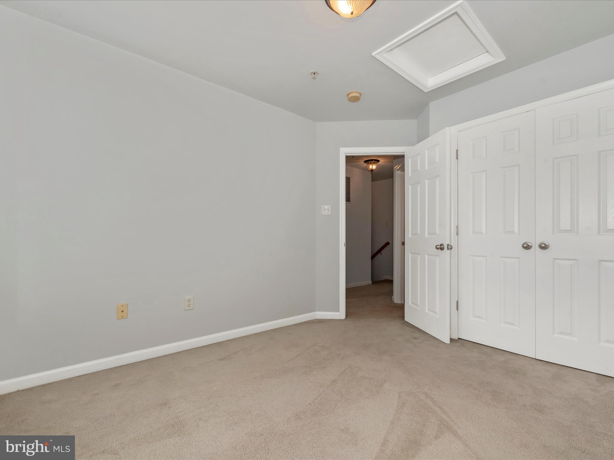 WHISPERING RIDGE - Residential