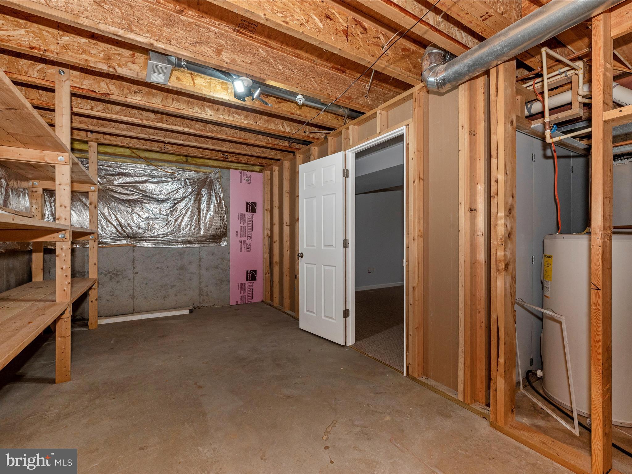 WHISPERING RIDGE - Residential