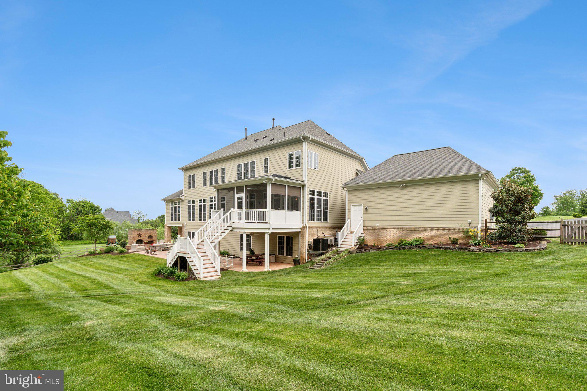 PARK MEADOWS - Residential