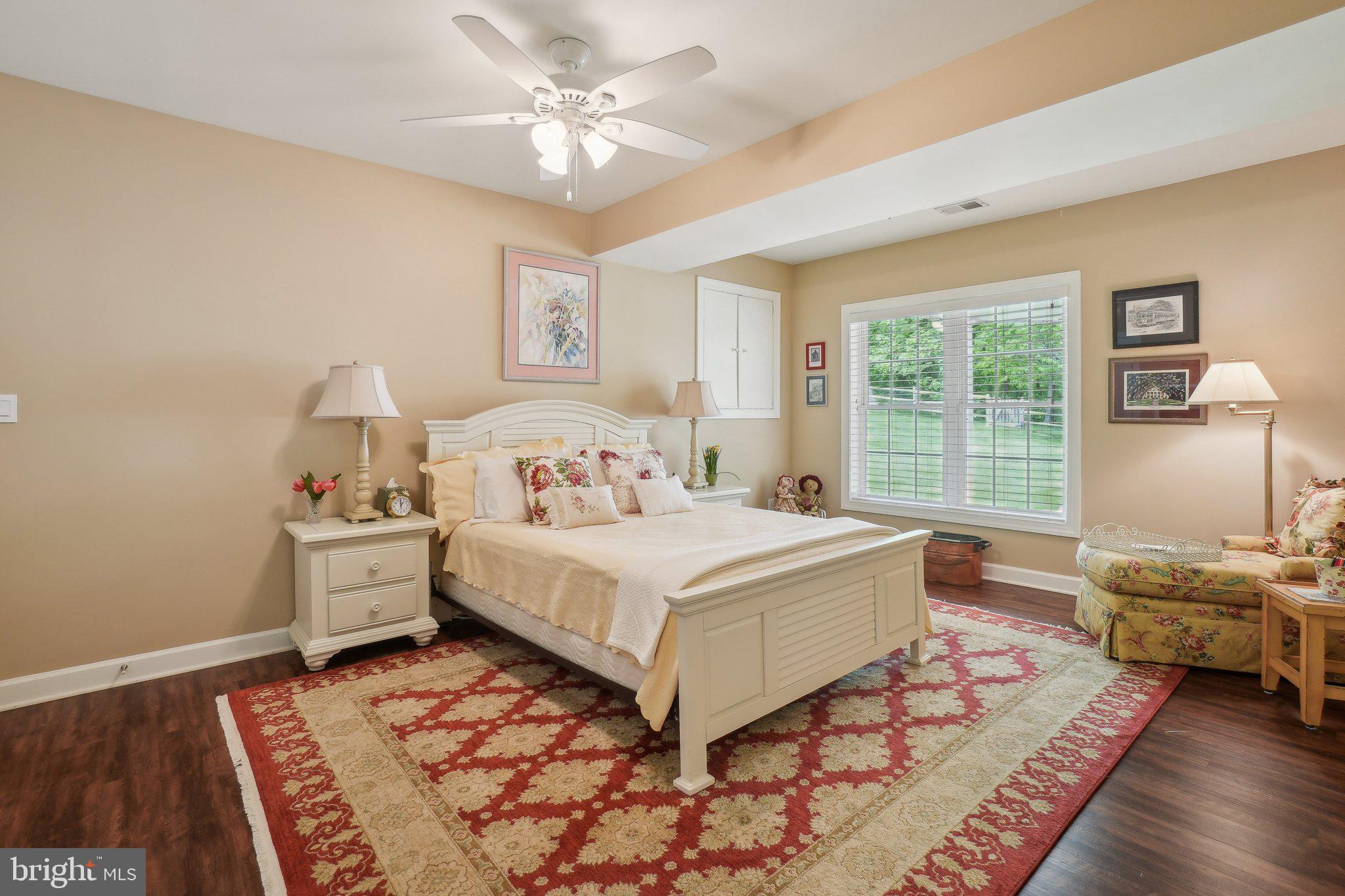 PARK MEADOWS - Residential