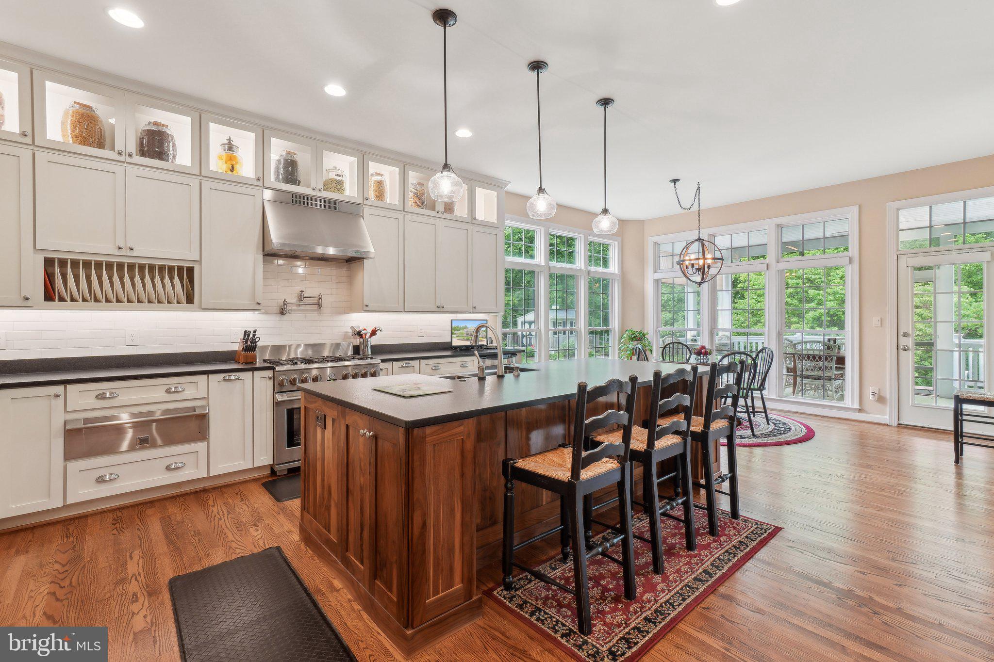 PARK MEADOWS - Residential