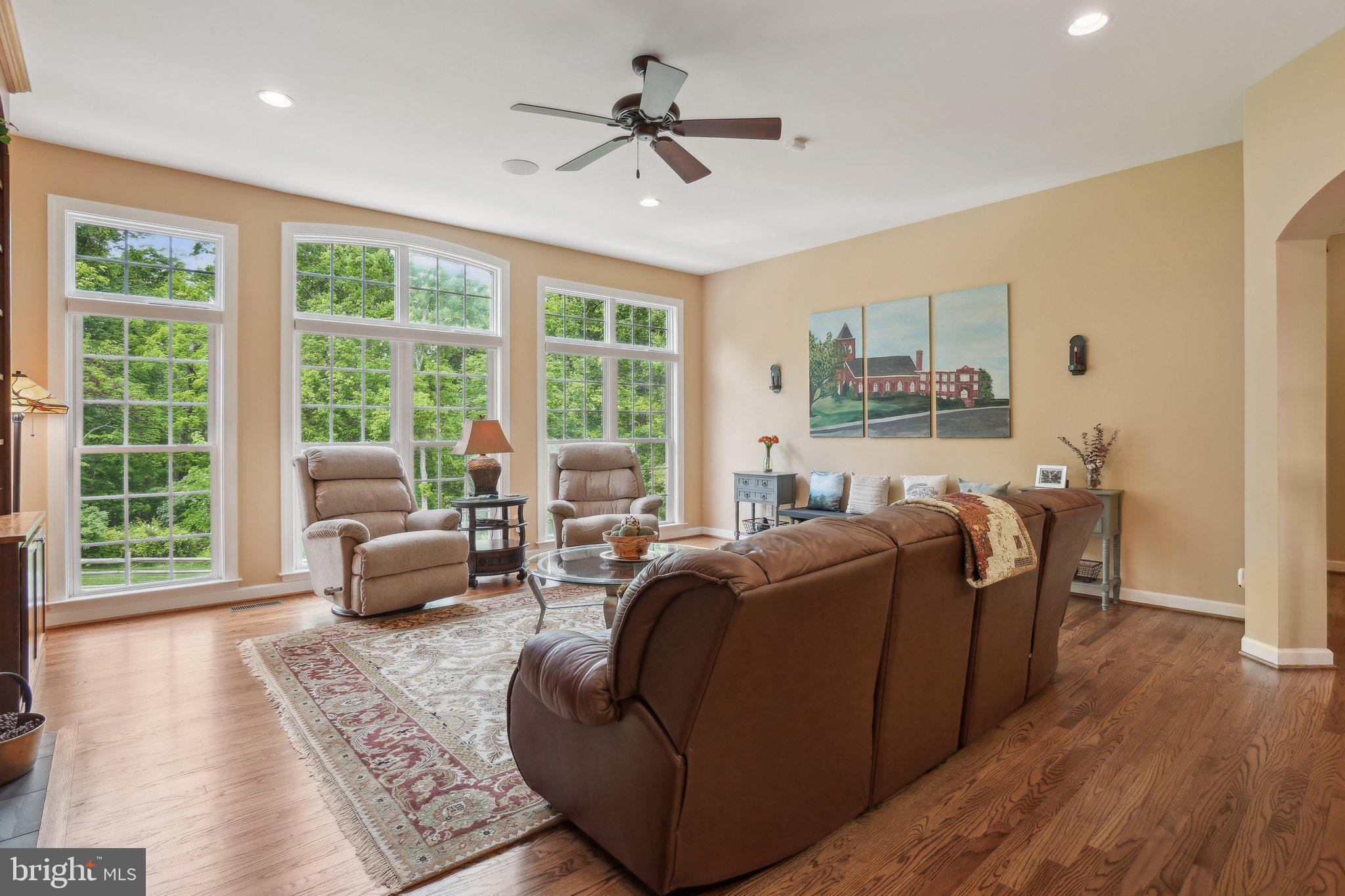 PARK MEADOWS - Residential