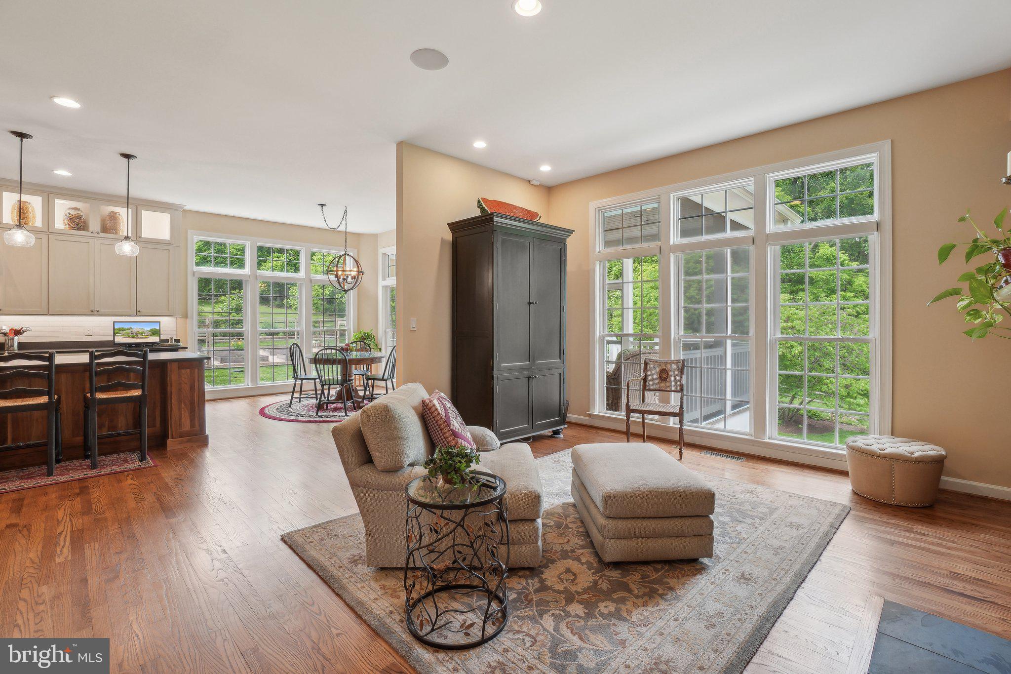 PARK MEADOWS - Residential