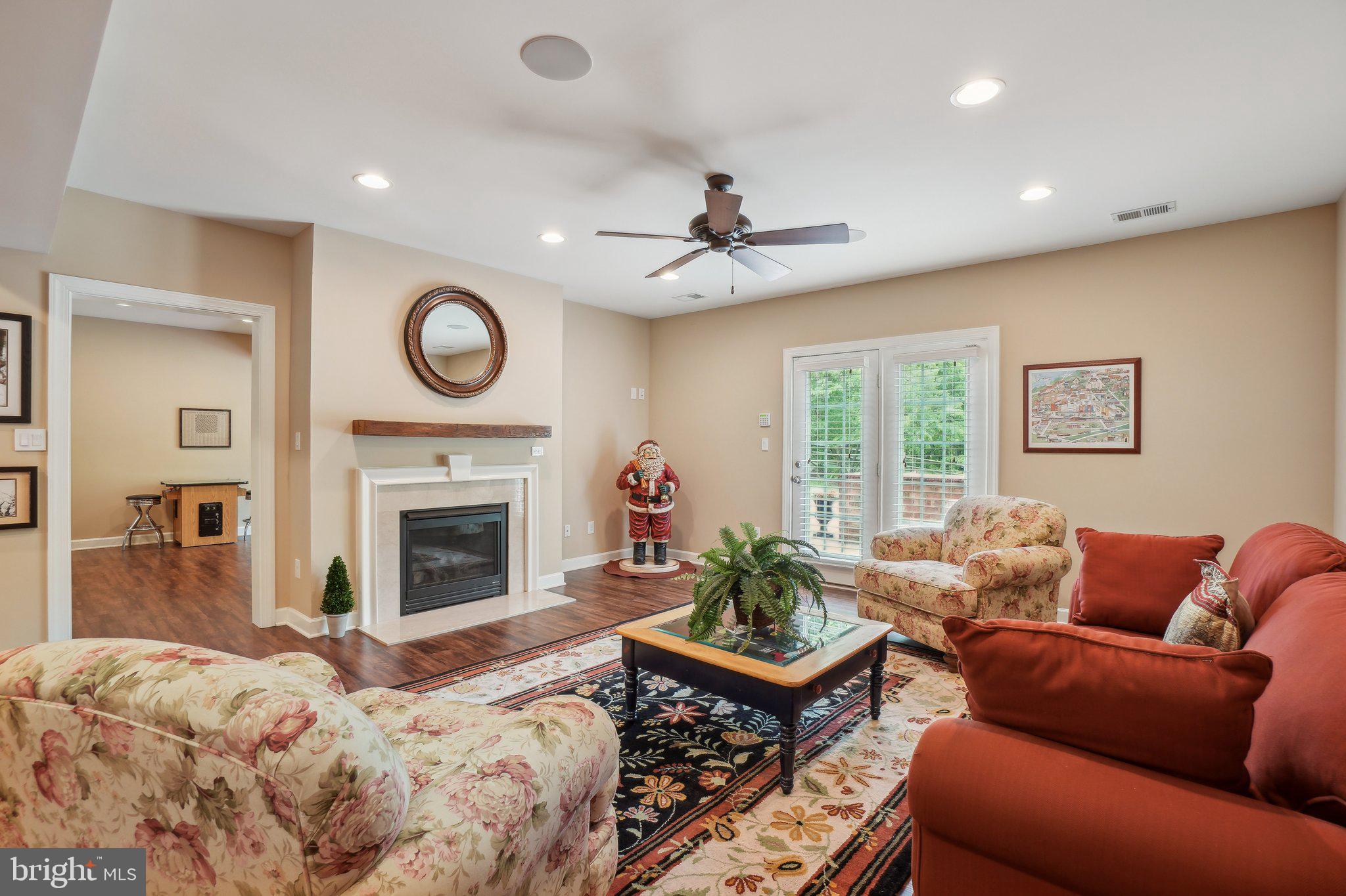 PARK MEADOWS - Residential