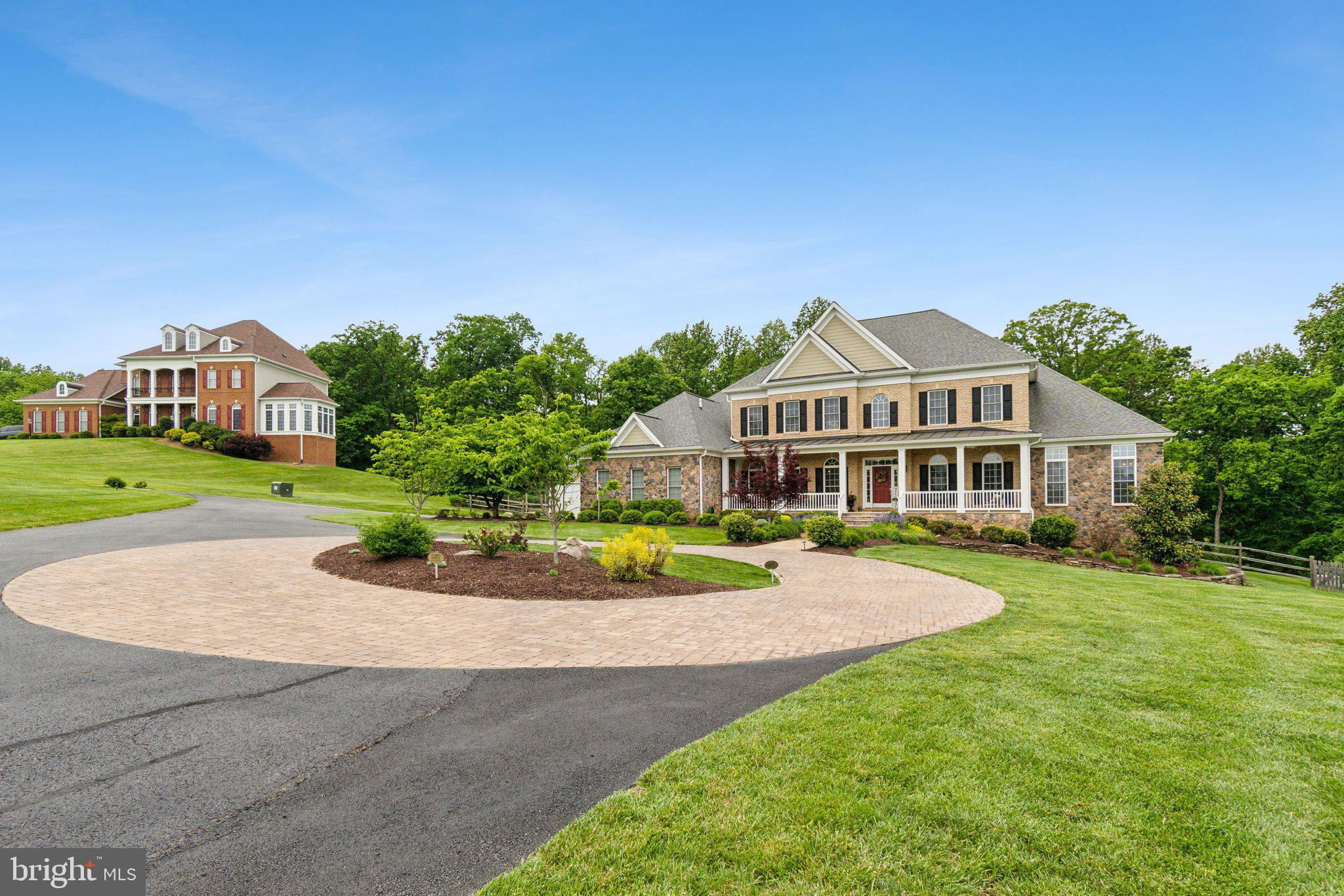 PARK MEADOWS - Residential