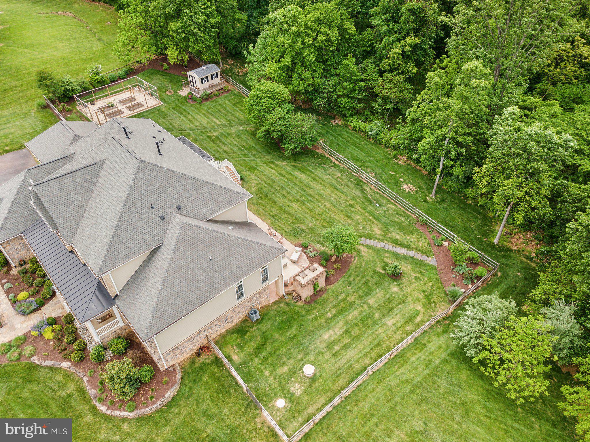 PARK MEADOWS - Residential