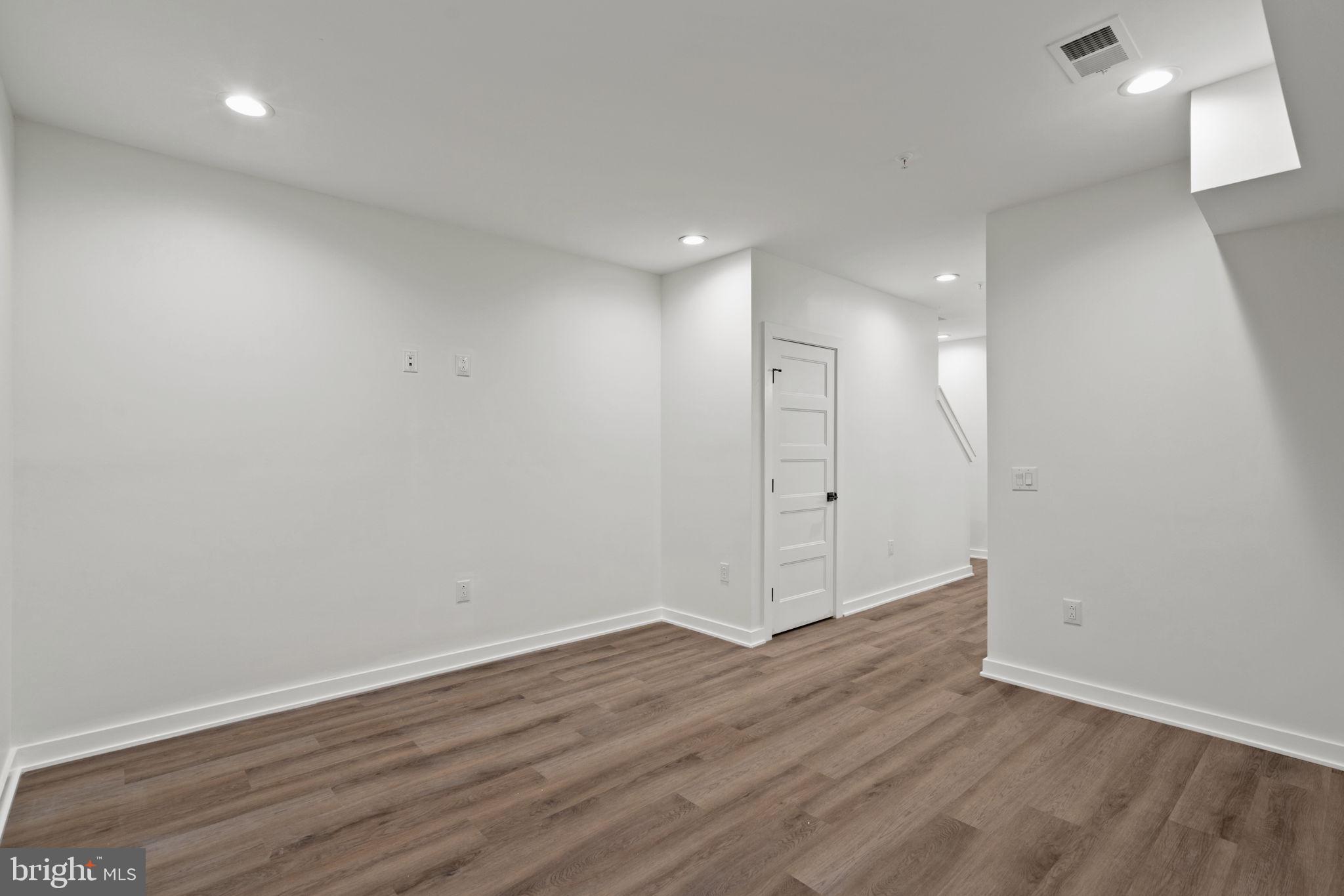 NORRIS SQUARE - Residential