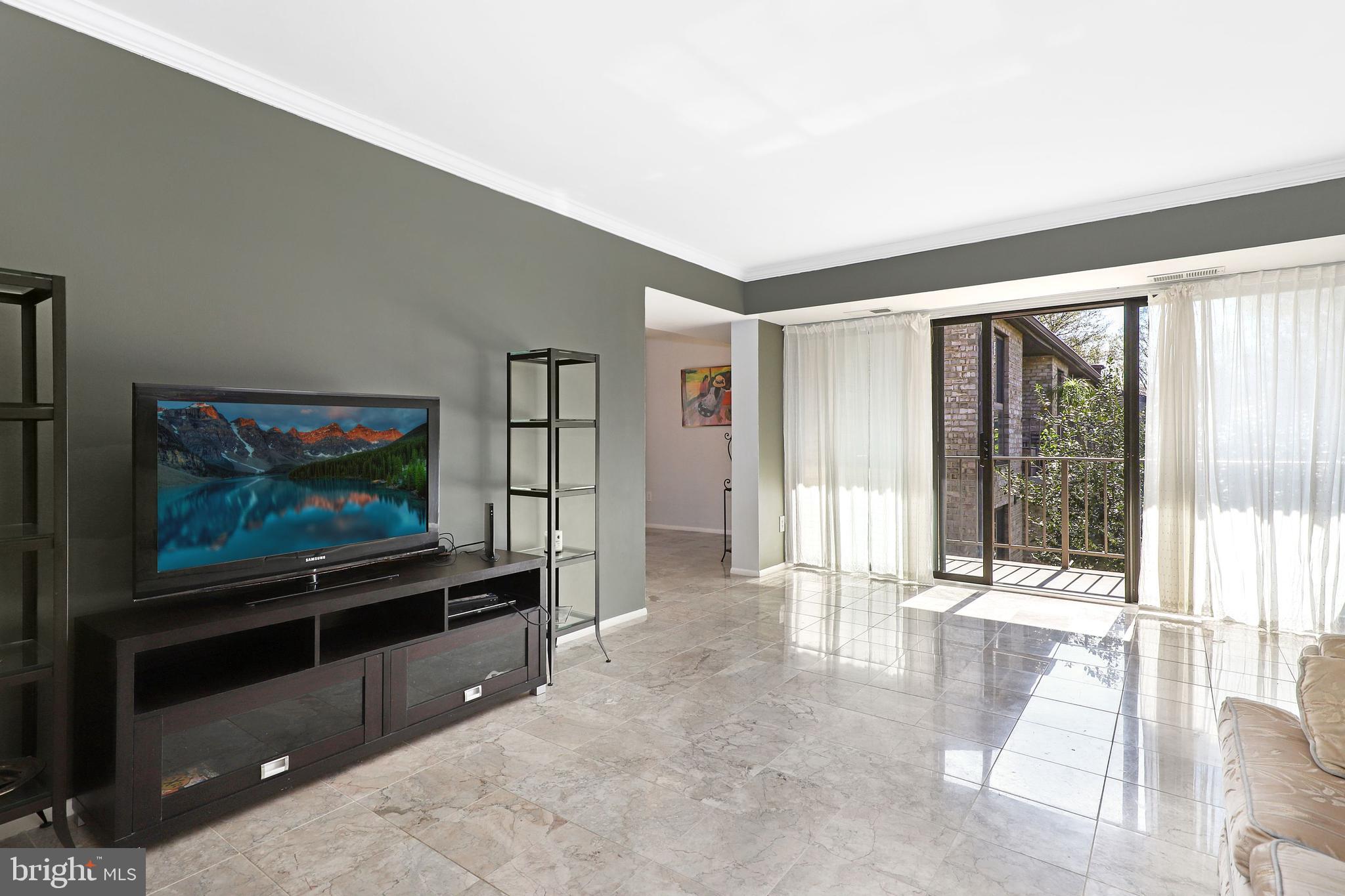 SOUTHGATE - Residential