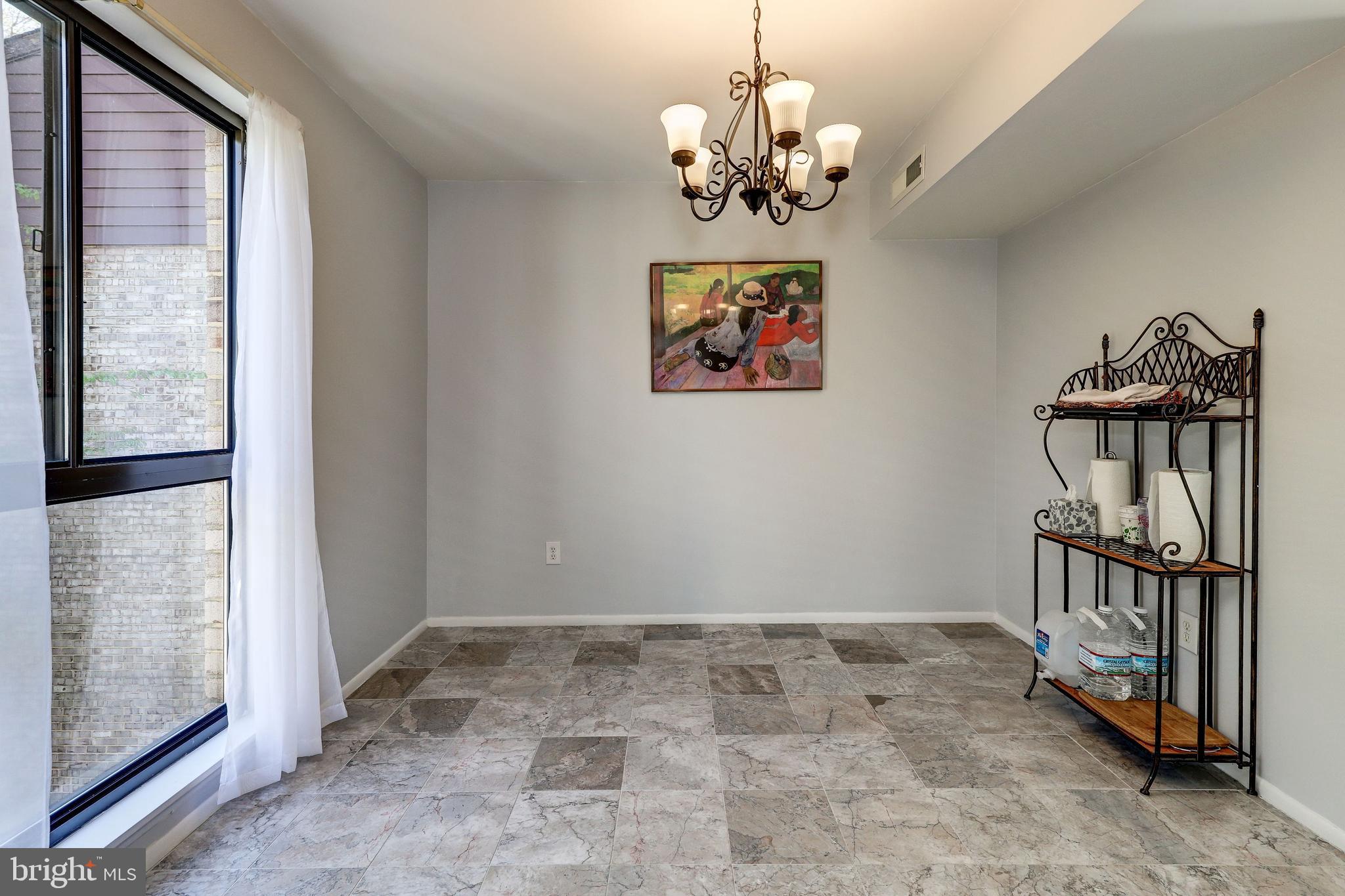 SOUTHGATE - Residential