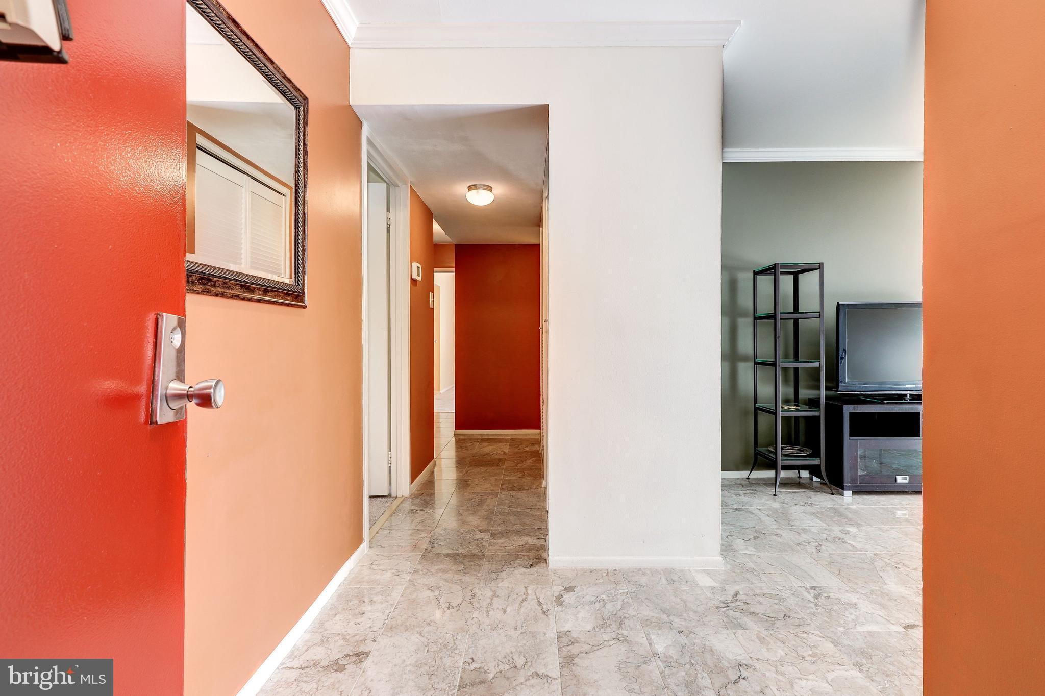 SOUTHGATE - Residential