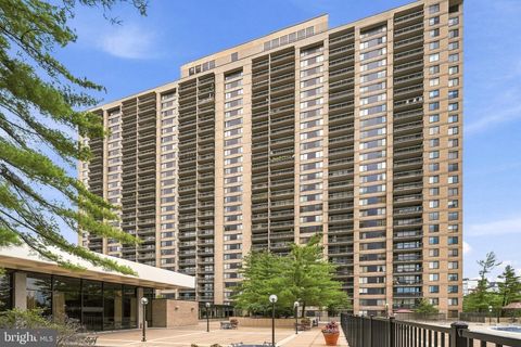 Photo of 3701 S George Mason Drive #2112-N, FALLS CHURCH, VA 22041 (MLS # VAFX2327880)