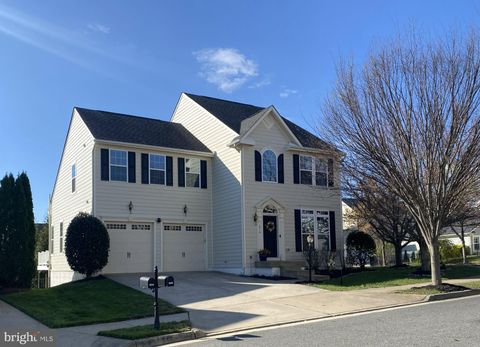 Photo of 1016 Innis Drive, FREDERICKSBURG, VA 22401 (MLS # VAFB2009922)