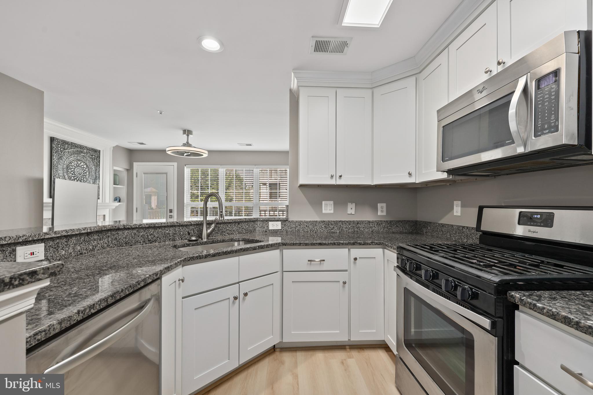 LAKE RIDGE POINTE CONDO - Residential