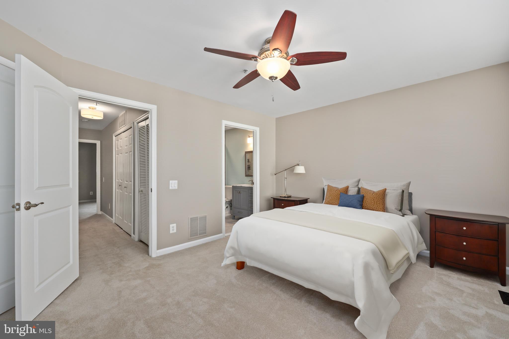 LAKE RIDGE POINTE CONDO - Residential