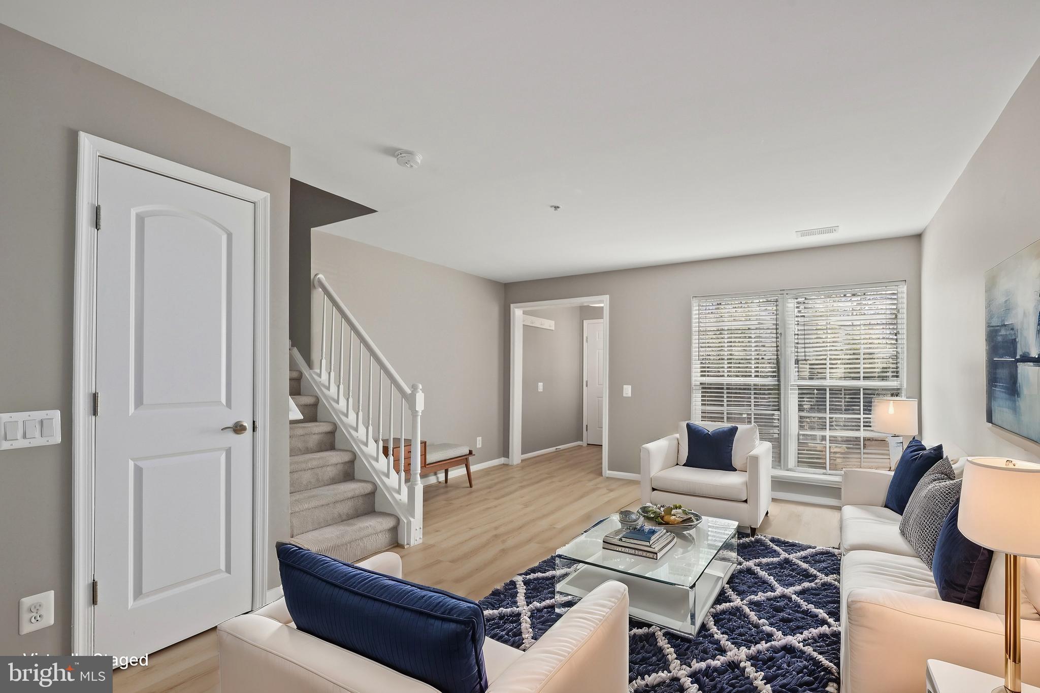 LAKE RIDGE POINTE CONDO - Residential