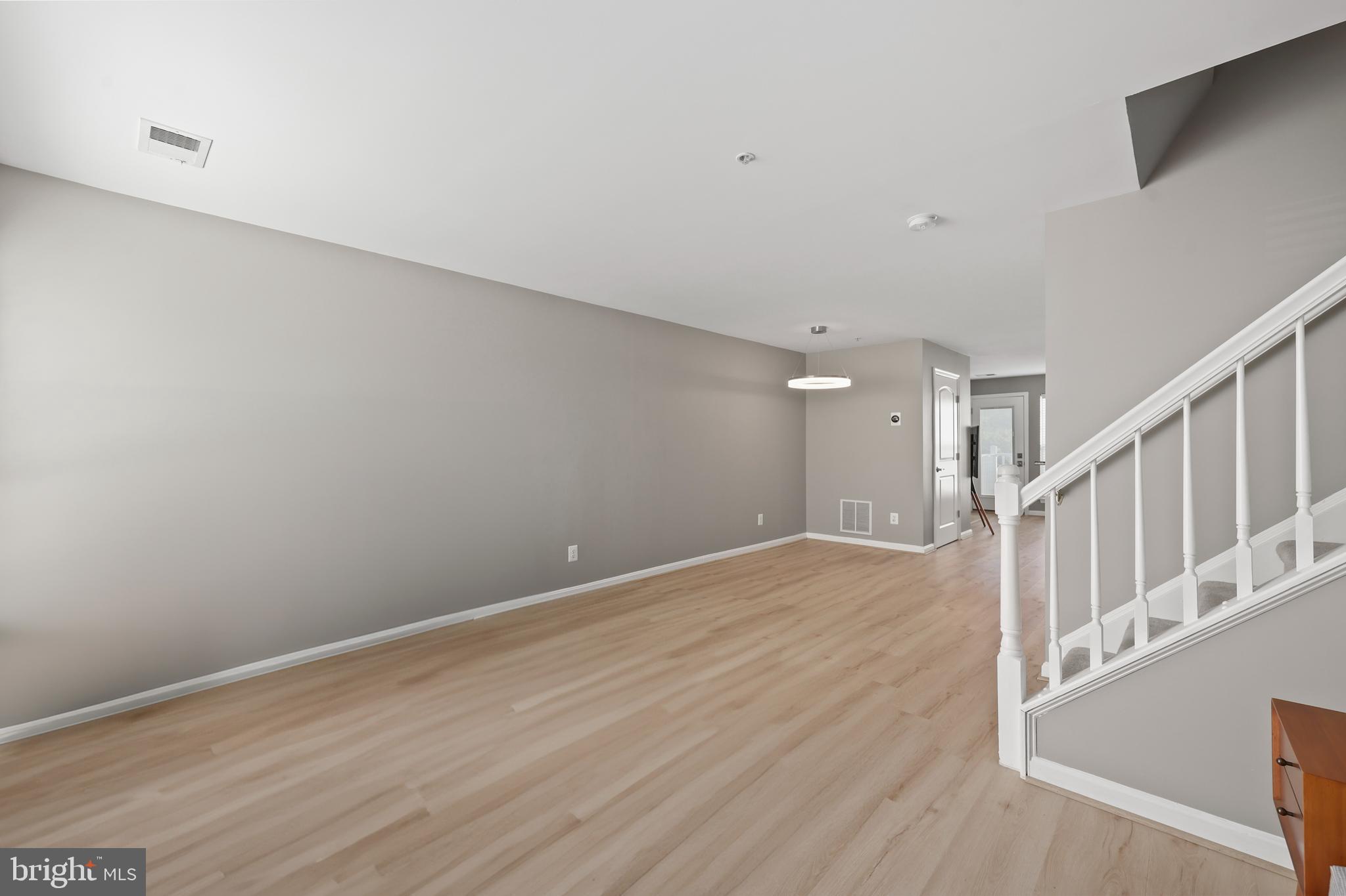 LAKE RIDGE POINTE CONDO - Residential