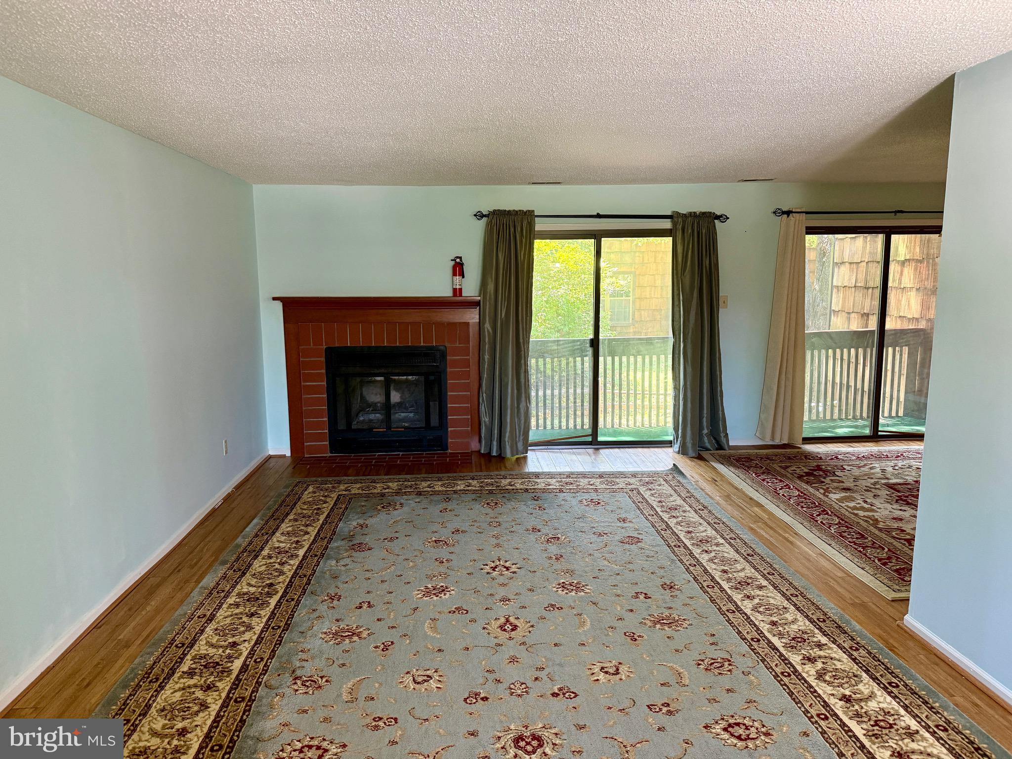 30 HOPKINSON COURT 164
