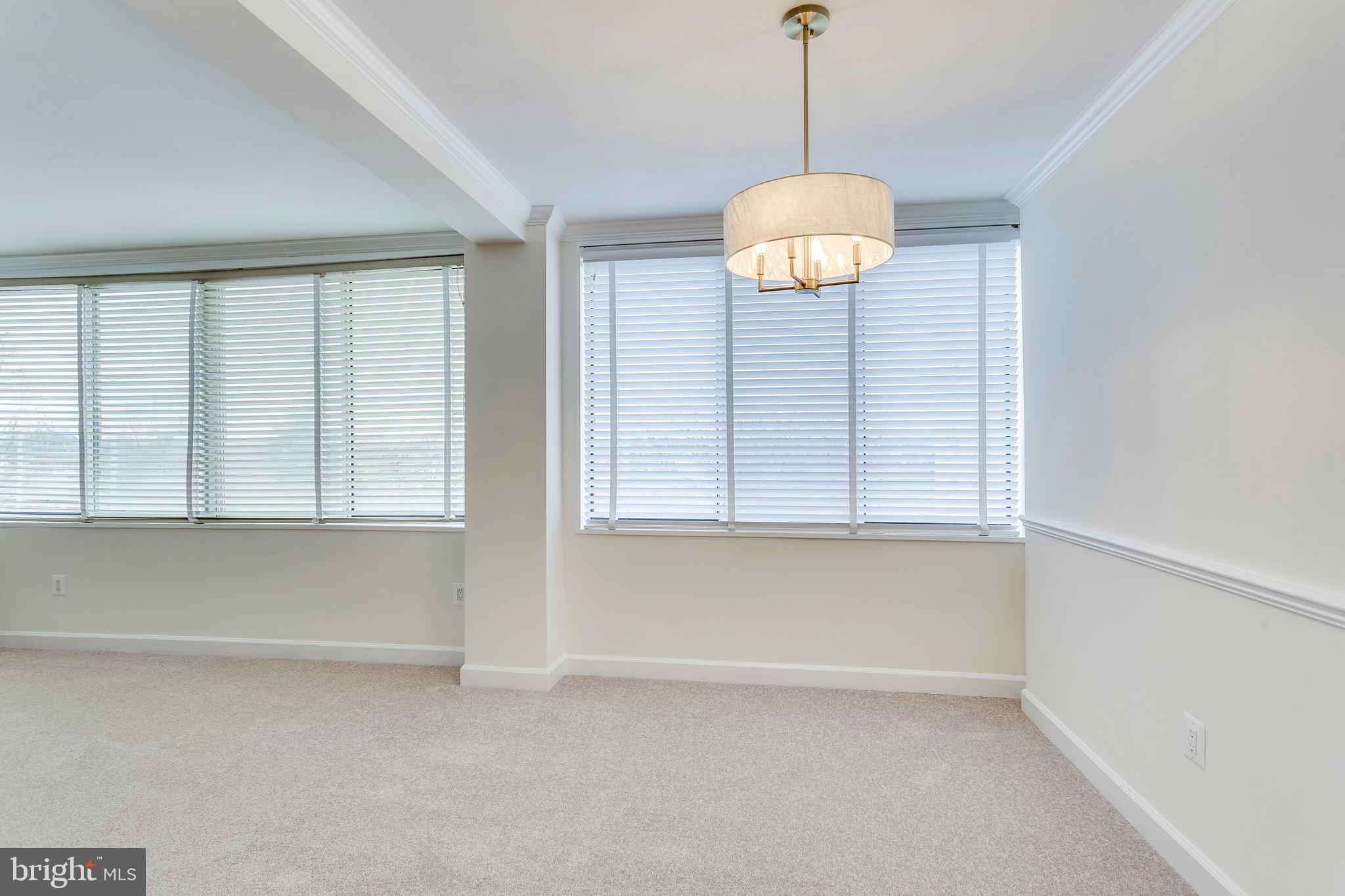 RIVER TOWERS - Residential Lease