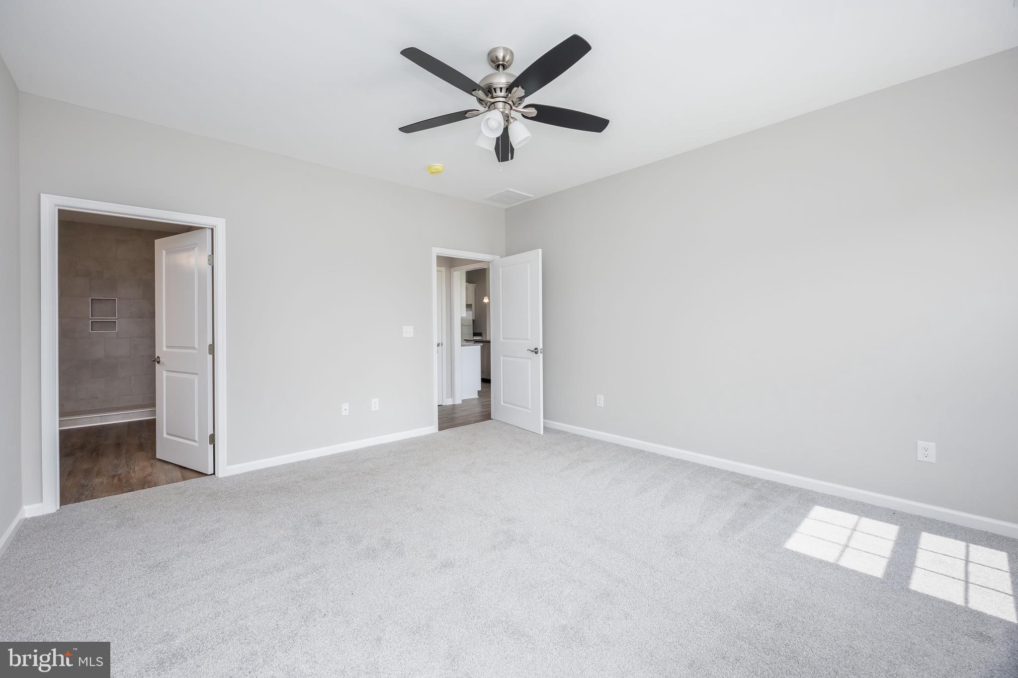 KING FARMS - Residential