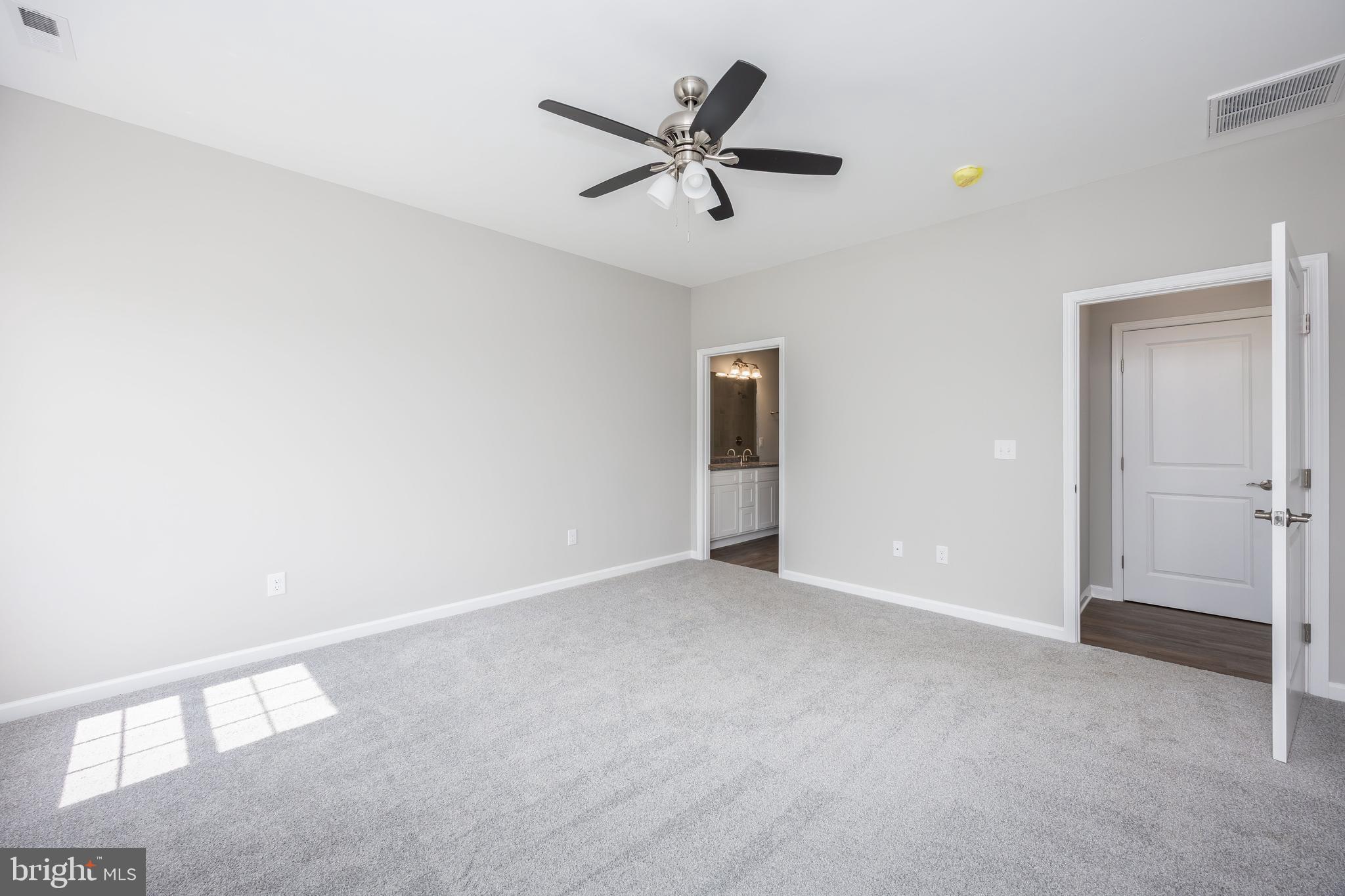 KING FARMS - Residential