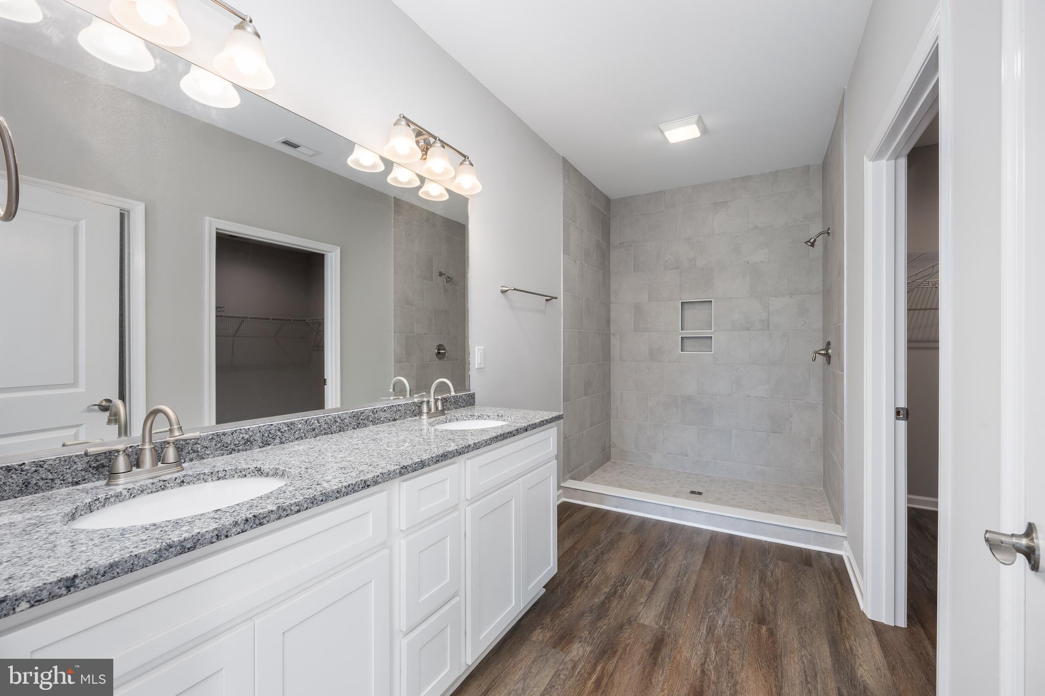 KING FARMS - Residential