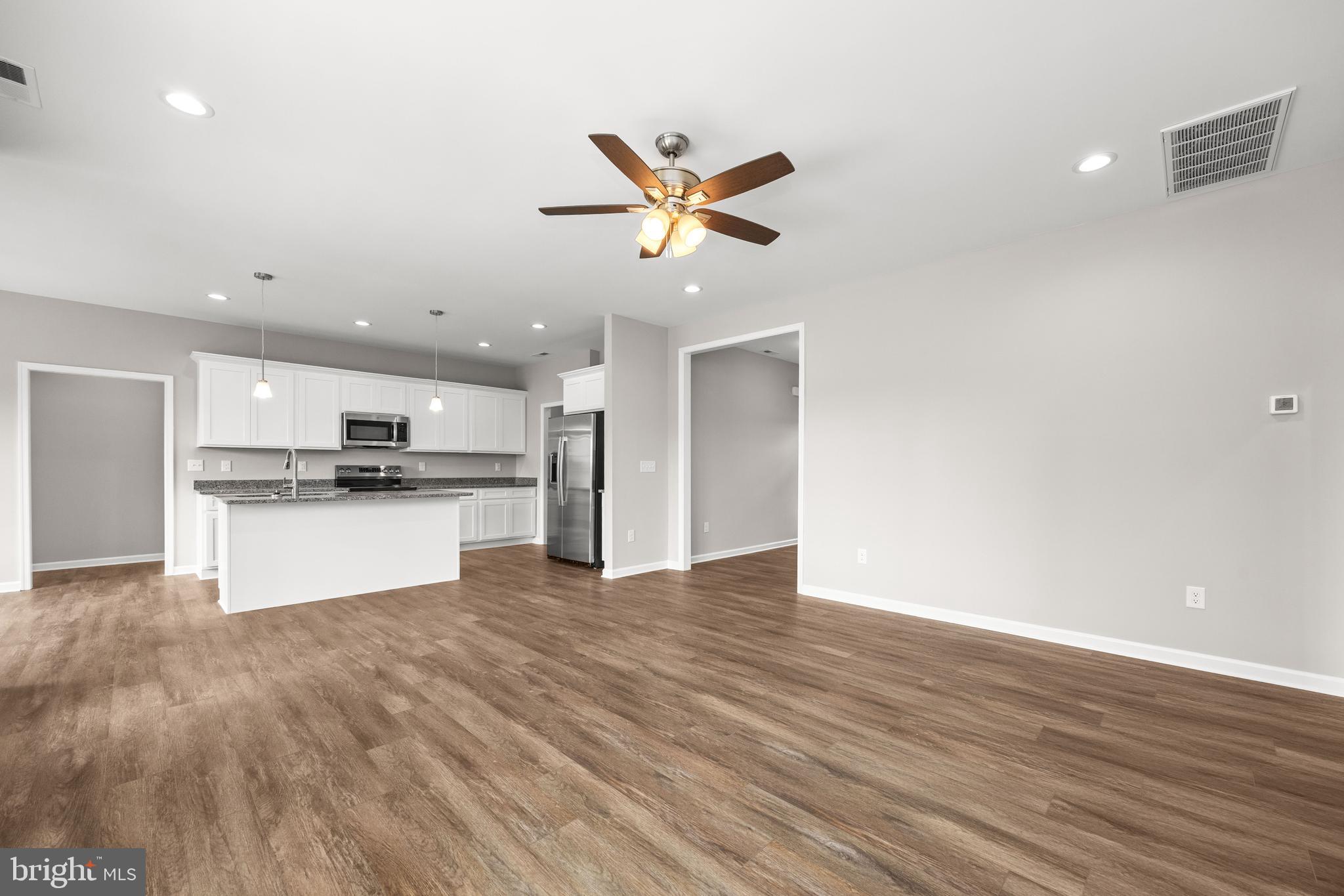 KING FARMS - Residential