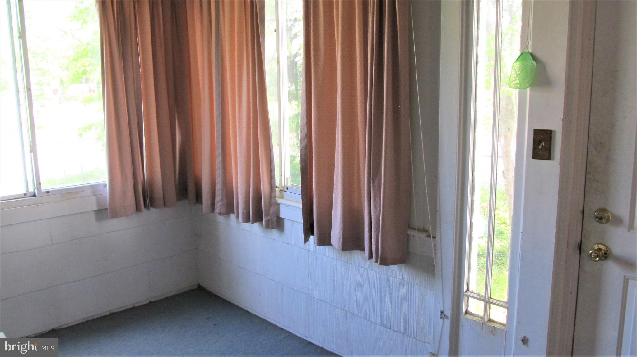 BALTIMORE HIGHLANDS - Residential