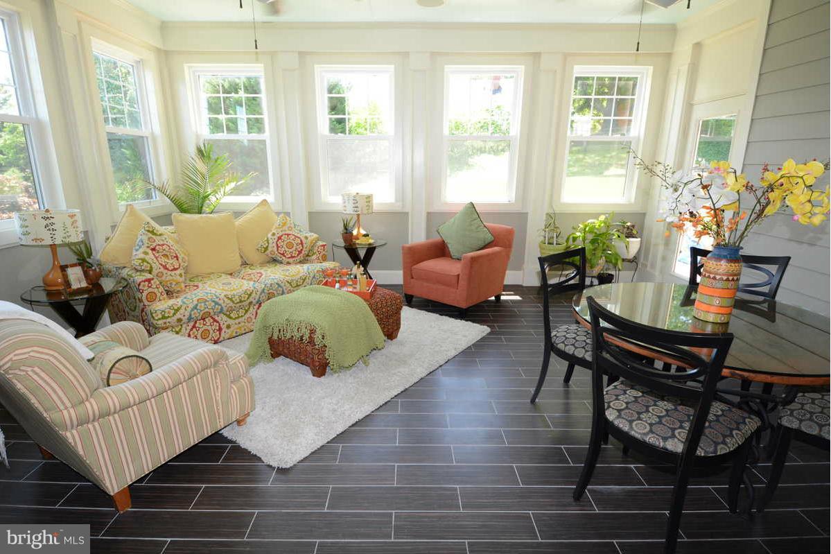 STRATFORD HILLS - Residential Lease