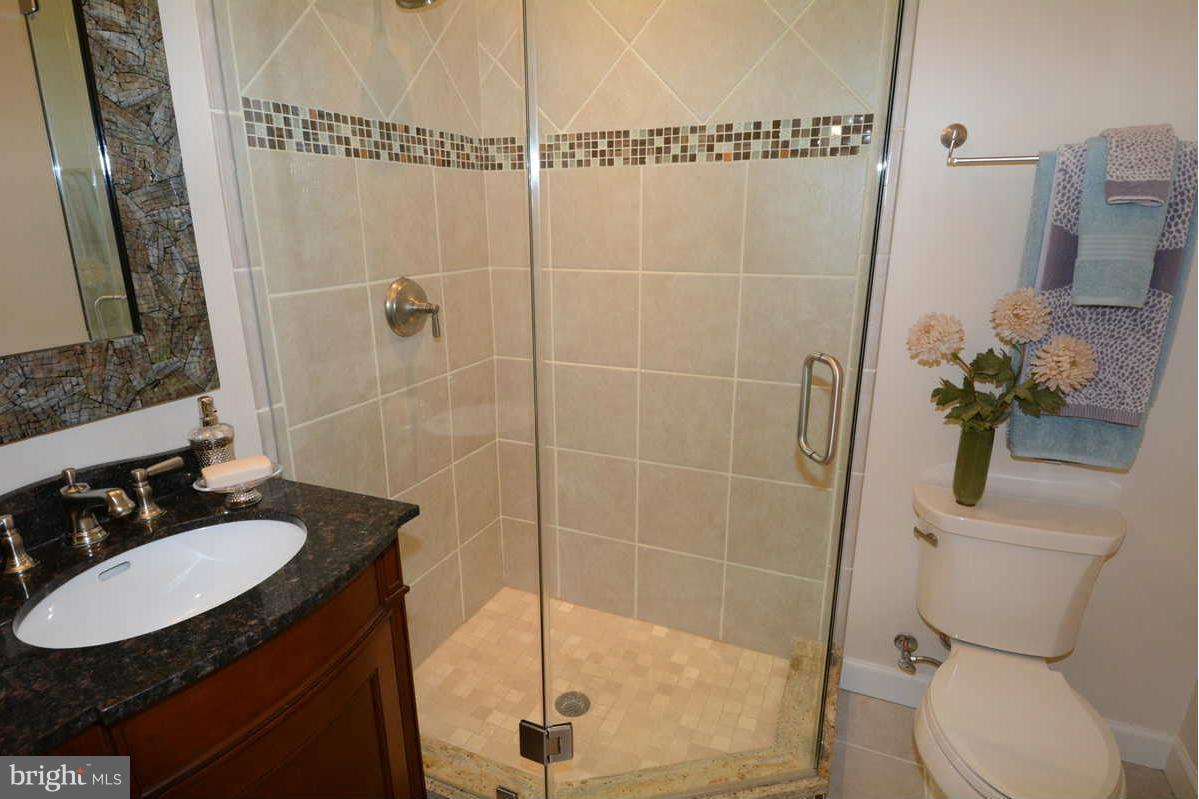 STRATFORD HILLS - Residential Lease