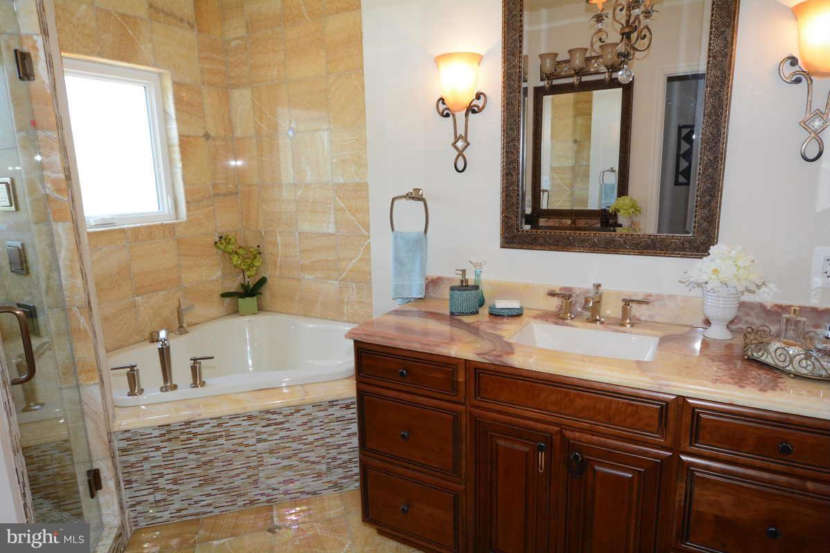 STRATFORD HILLS - Residential Lease