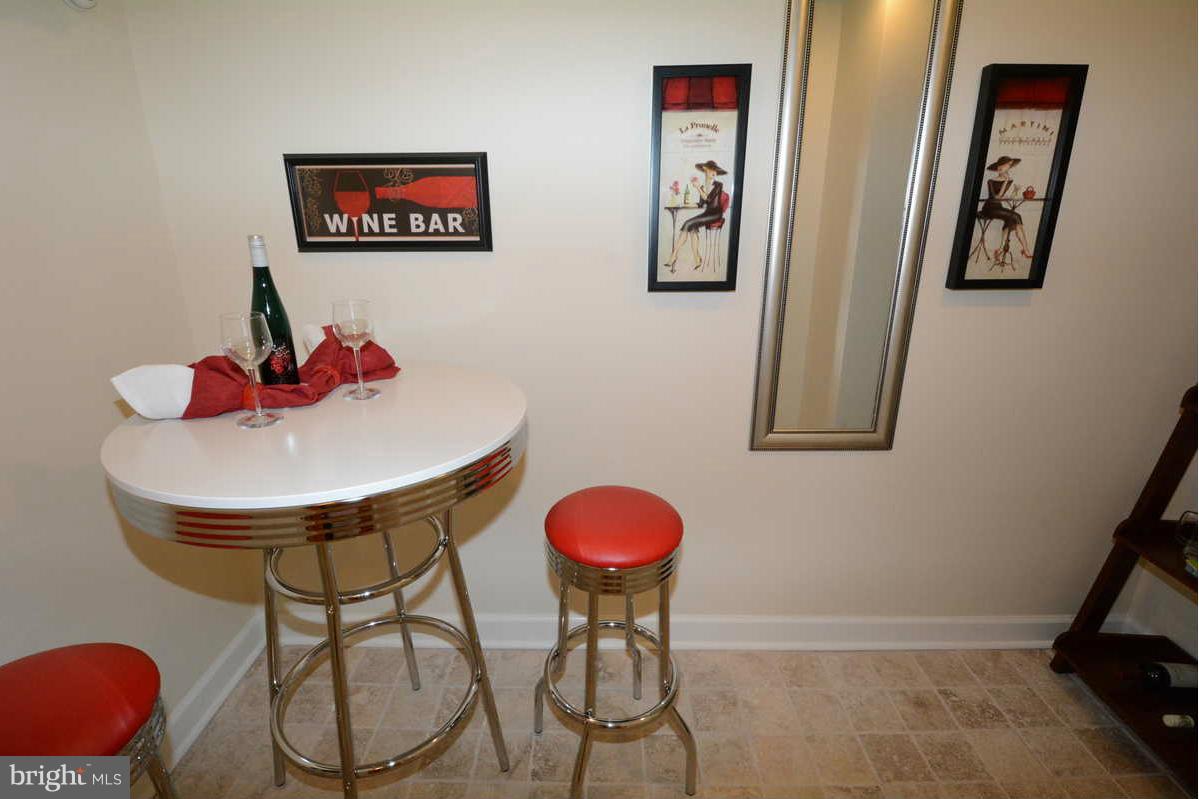 STRATFORD HILLS - Residential Lease