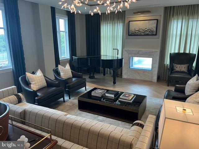 KENSINGTON - Residential