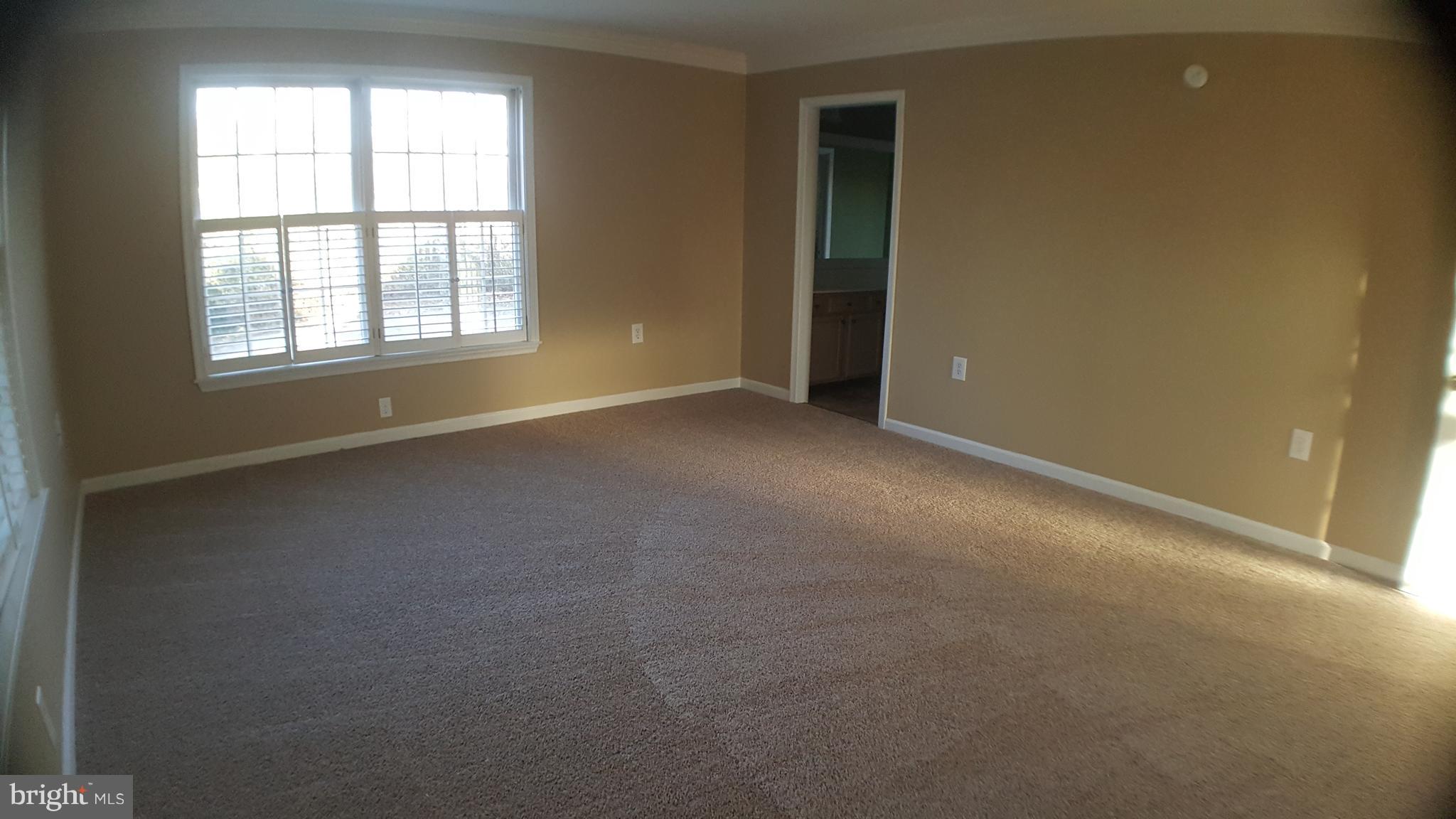 PIKEVIEW ACRES - Residential Lease