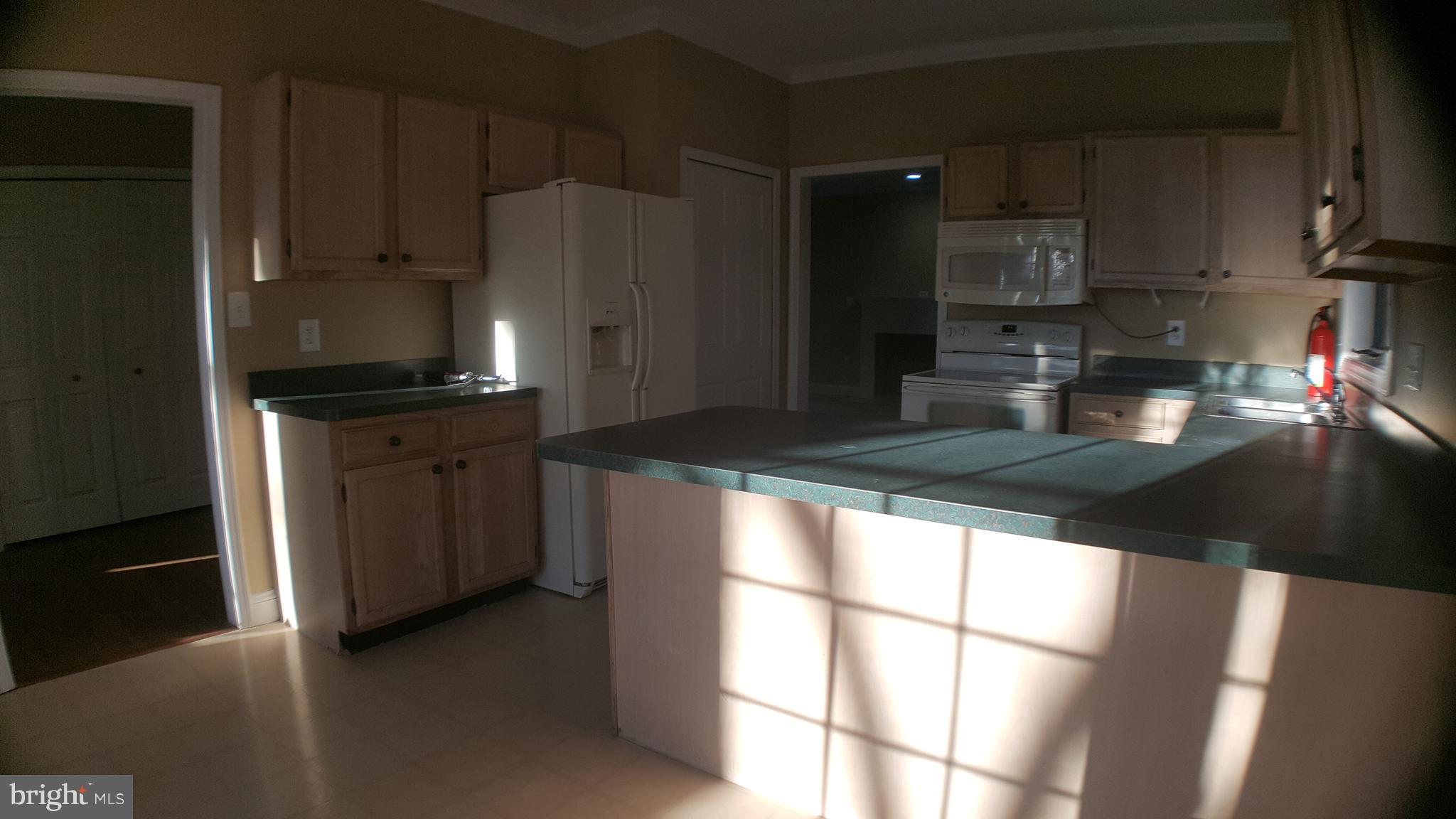 PIKEVIEW ACRES - Residential Lease