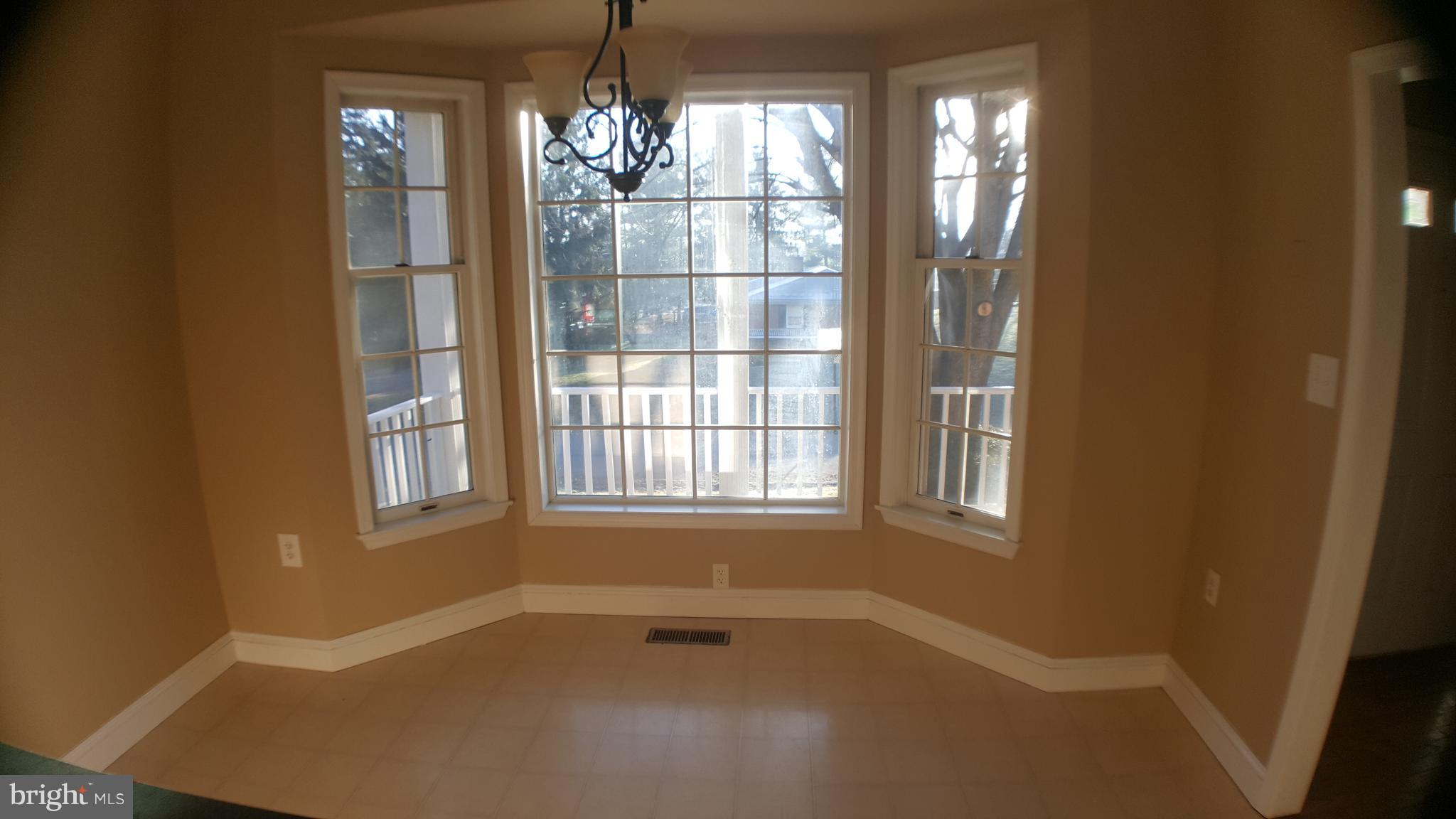 PIKEVIEW ACRES - Residential Lease