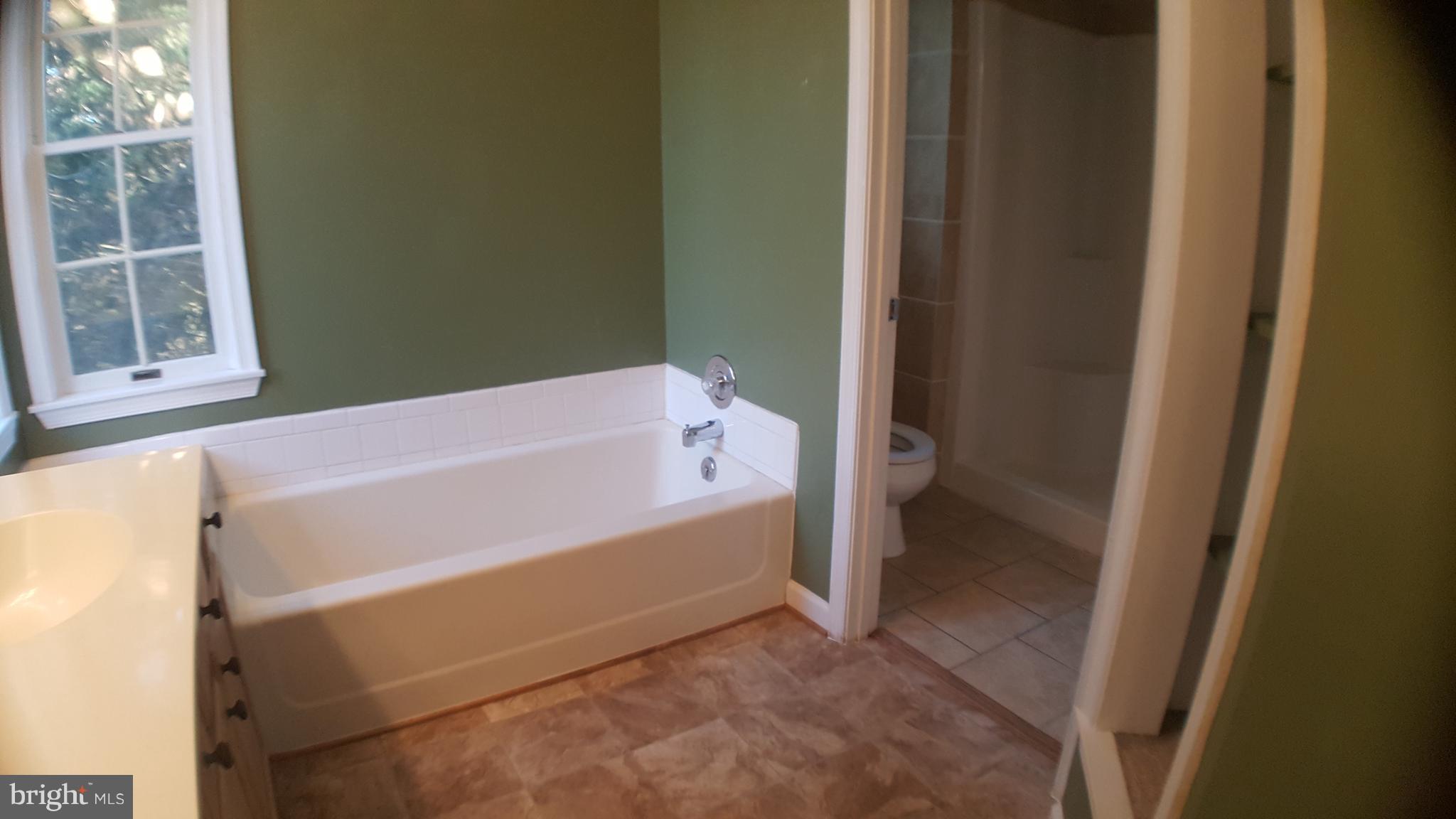 PIKEVIEW ACRES - Residential Lease