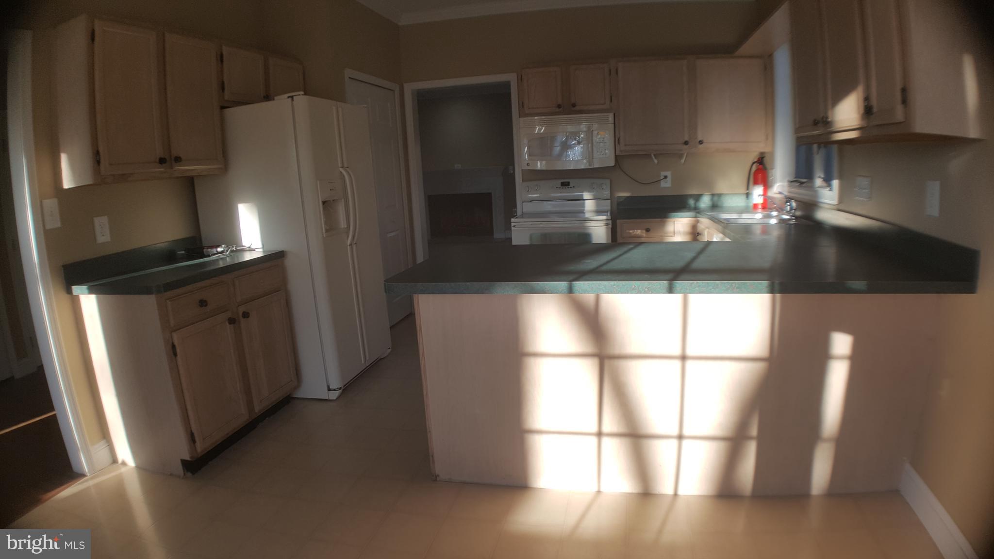 PIKEVIEW ACRES - Residential Lease