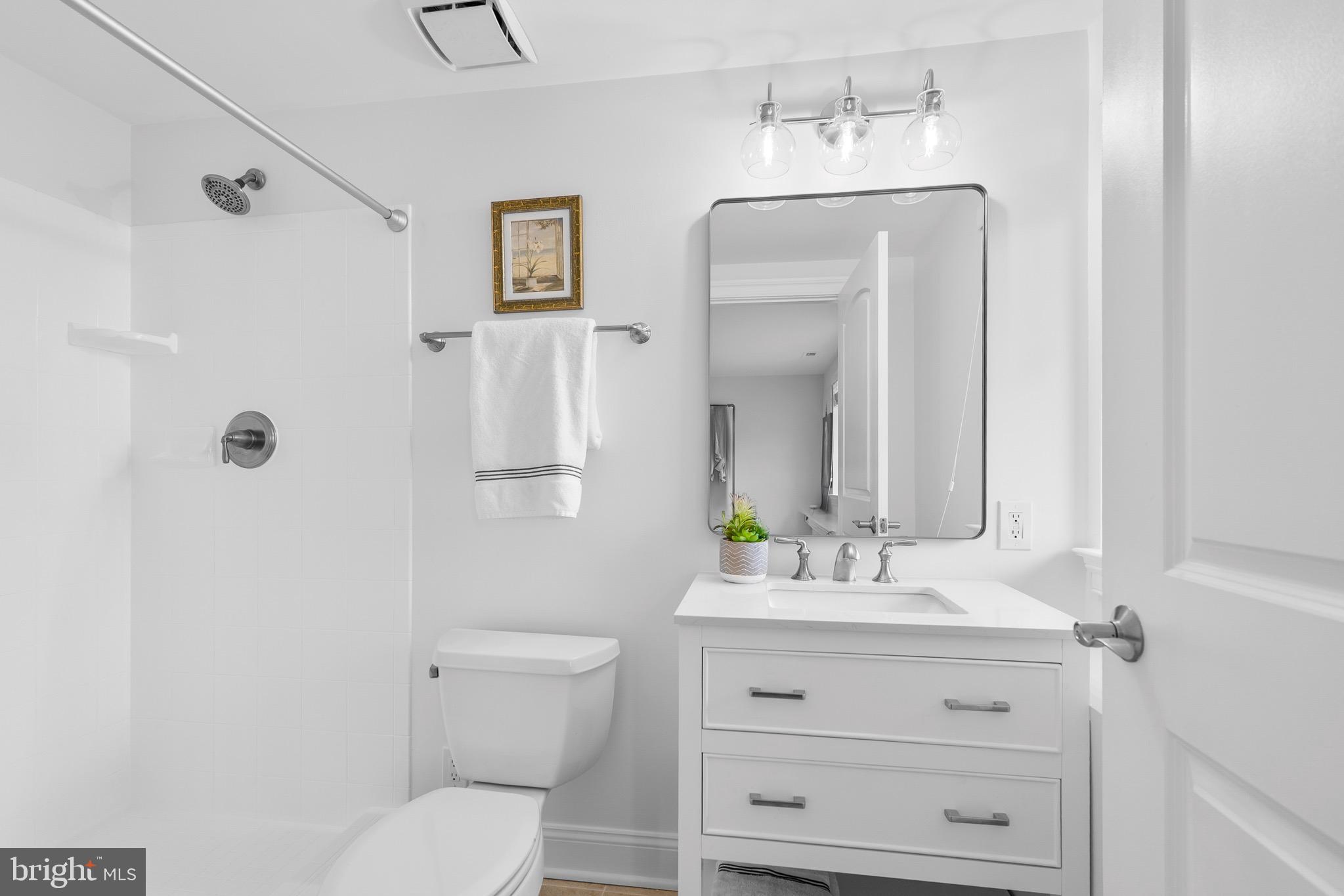 PIER HOMES AT HARBORVIEW - Residential