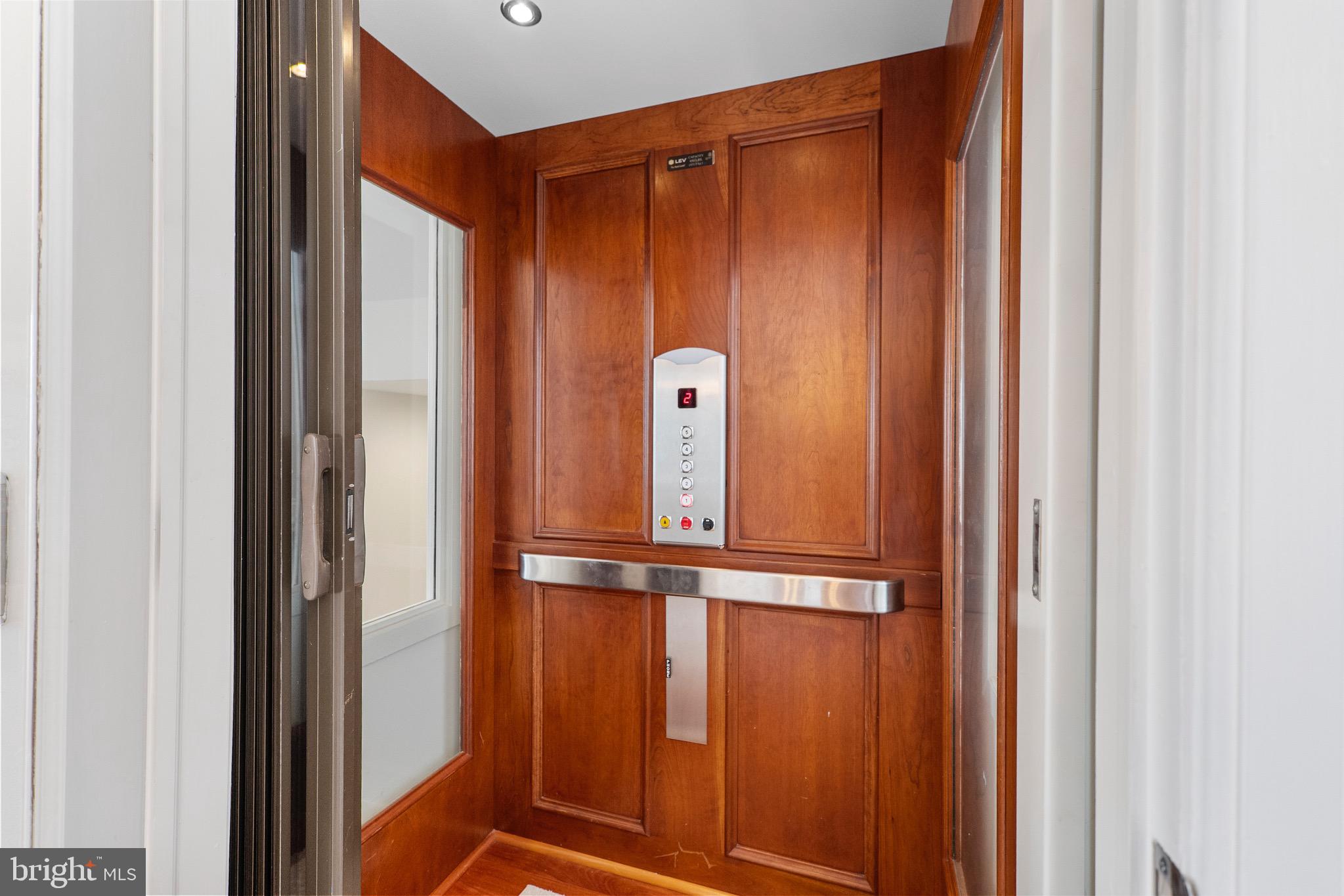 PIER HOMES AT HARBORVIEW - Residential