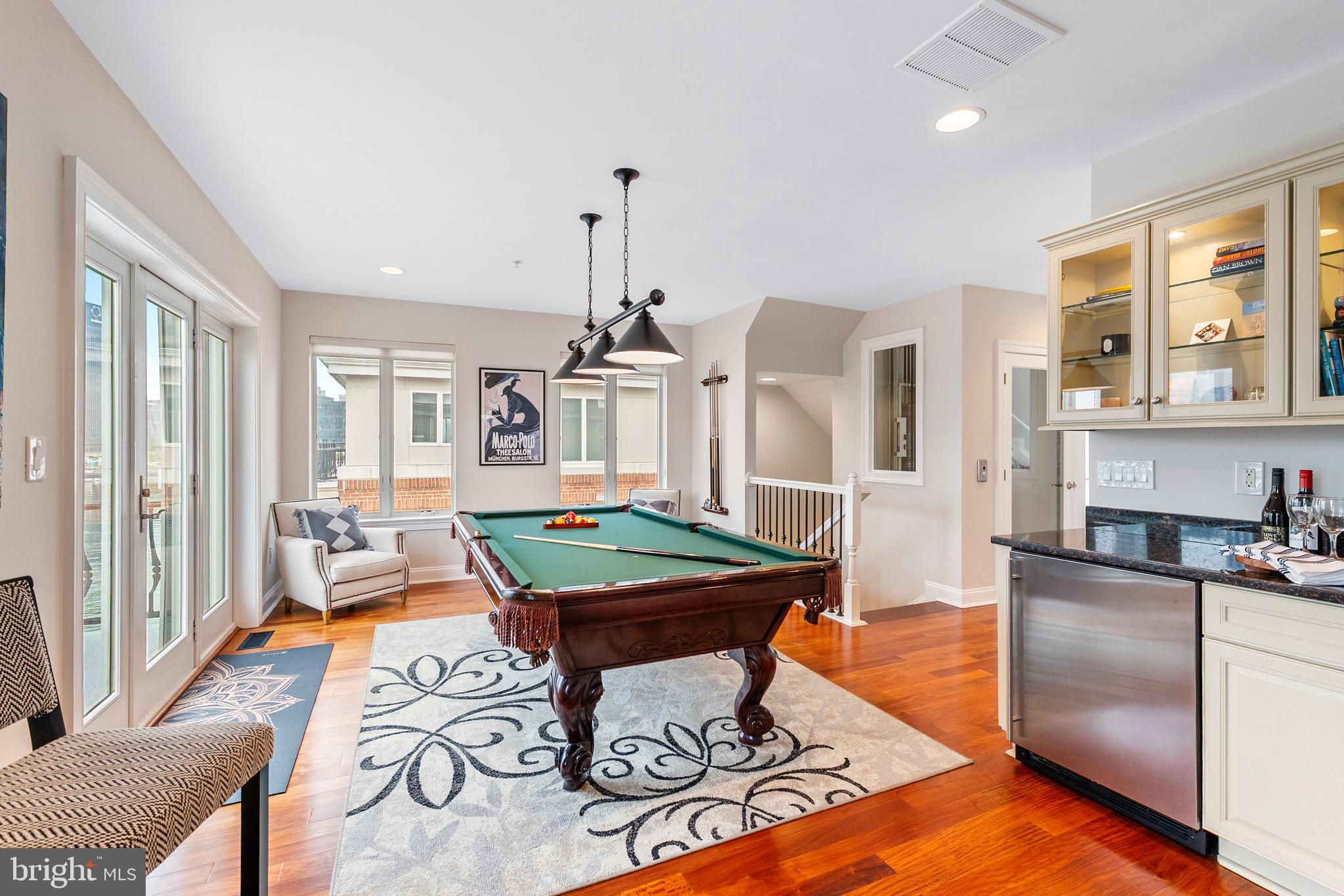 PIER HOMES AT HARBORVIEW - Residential
