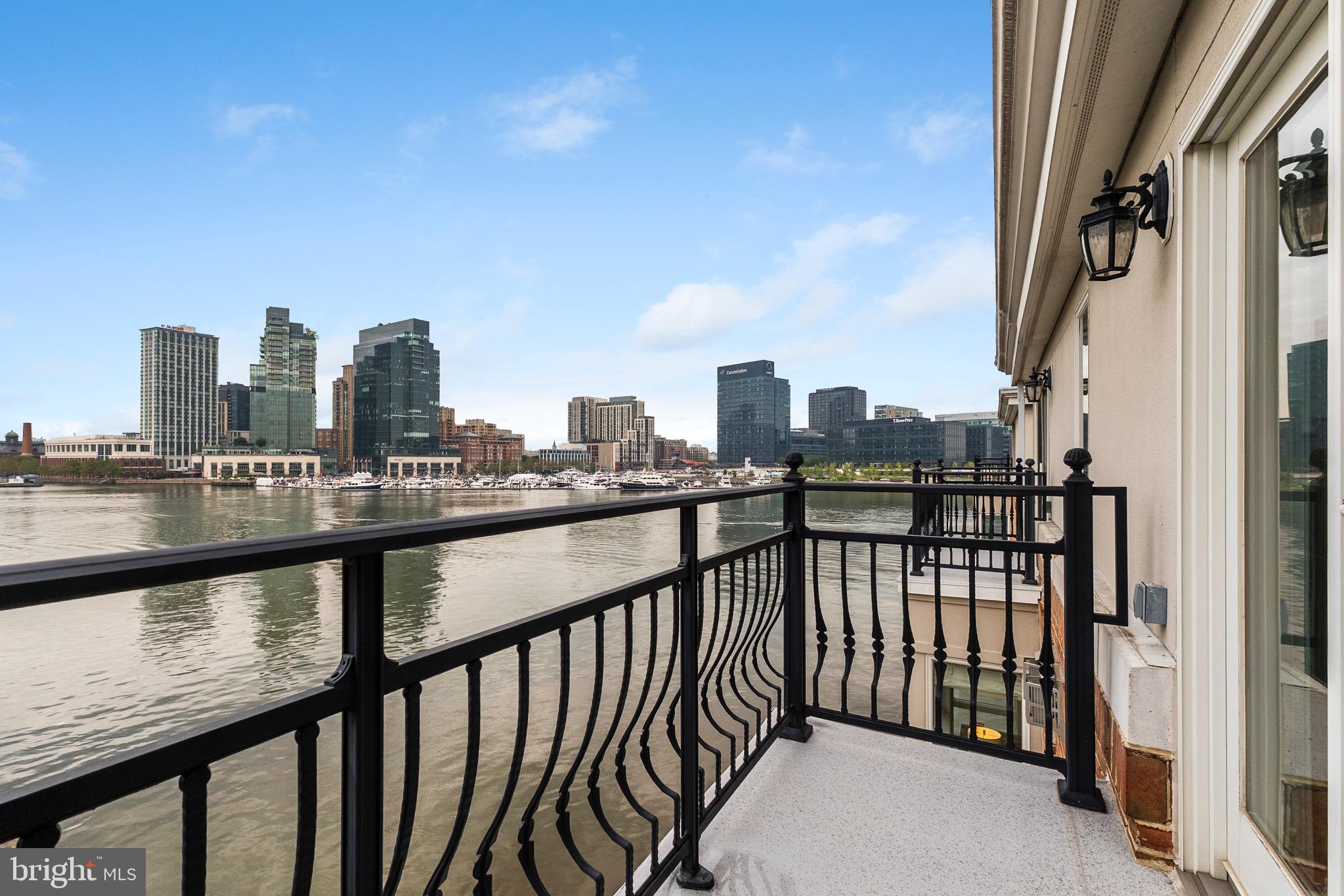 PIER HOMES AT HARBORVIEW - Residential