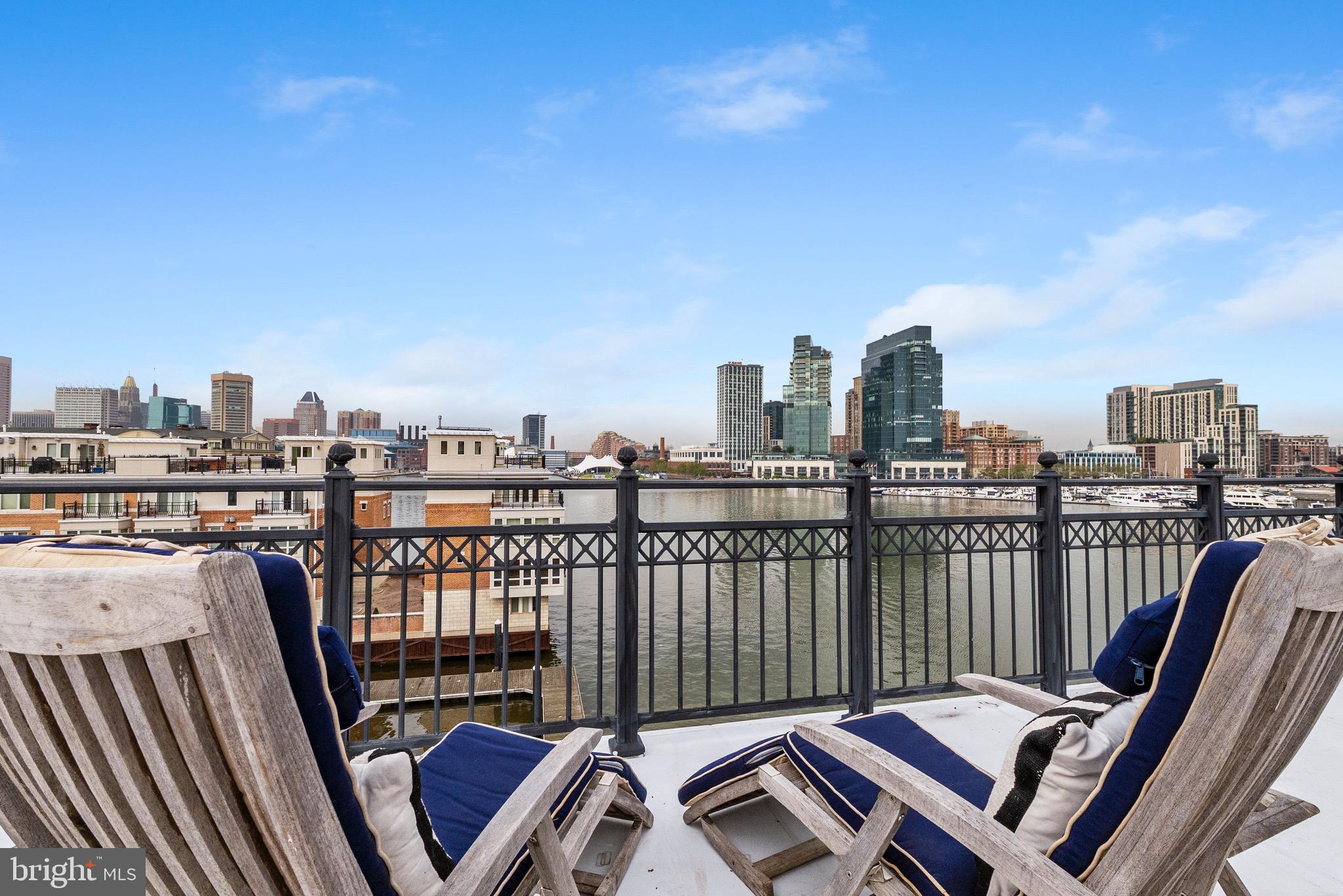 PIER HOMES AT HARBORVIEW - Residential