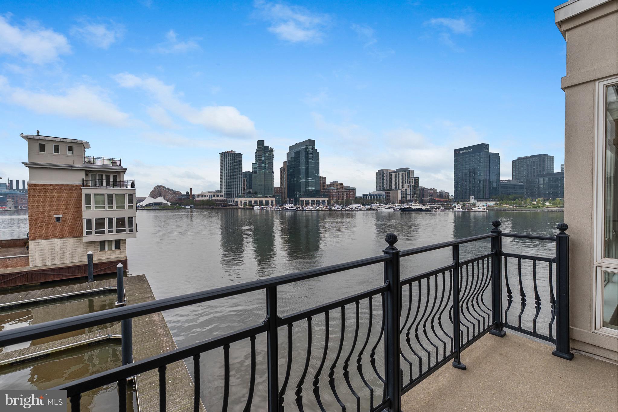 PIER HOMES AT HARBORVIEW - Residential