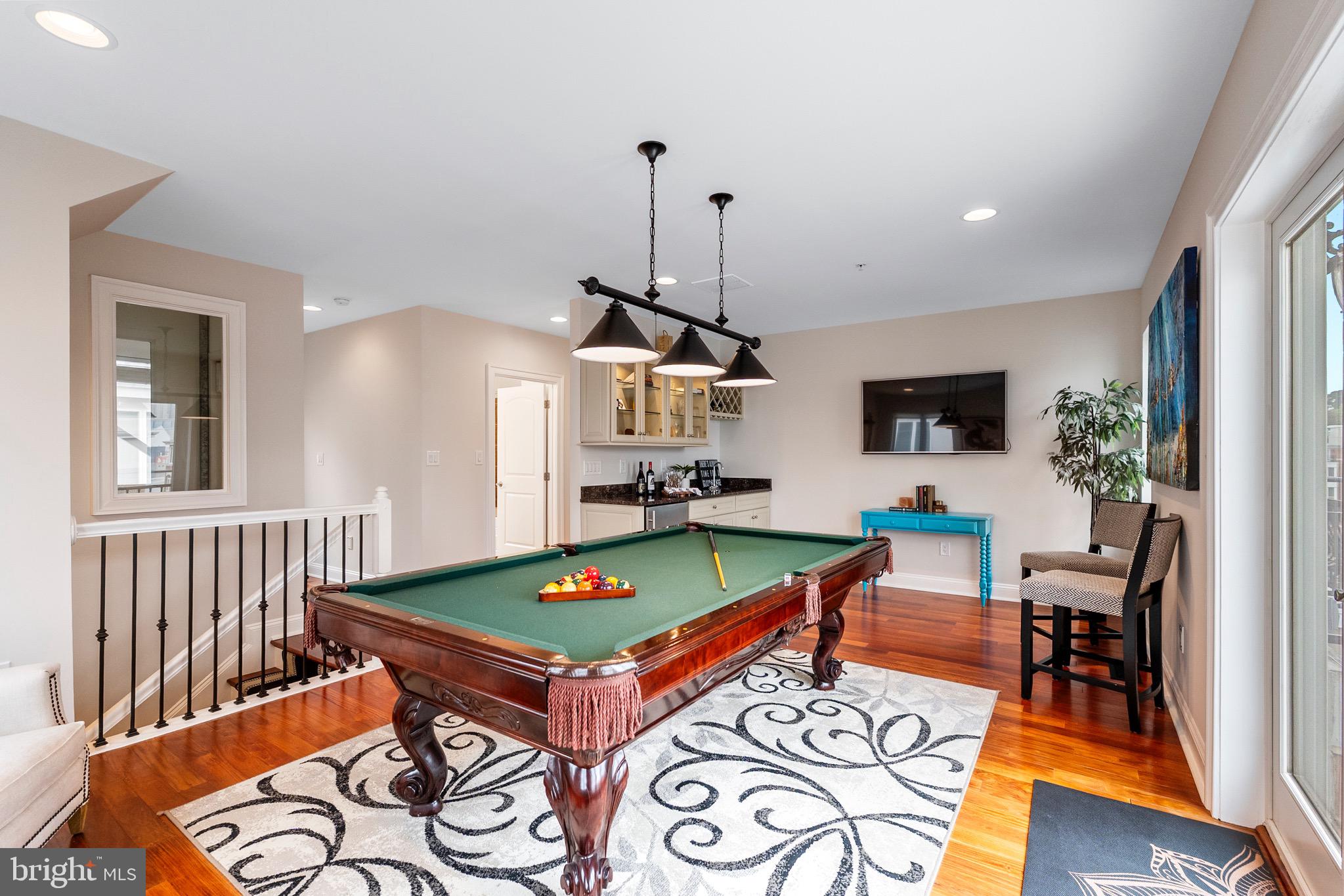 PIER HOMES AT HARBORVIEW - Residential